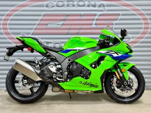 New 2026 Kawasaki Ninja® ZX™-10R ABS Lime Green / Blue 24