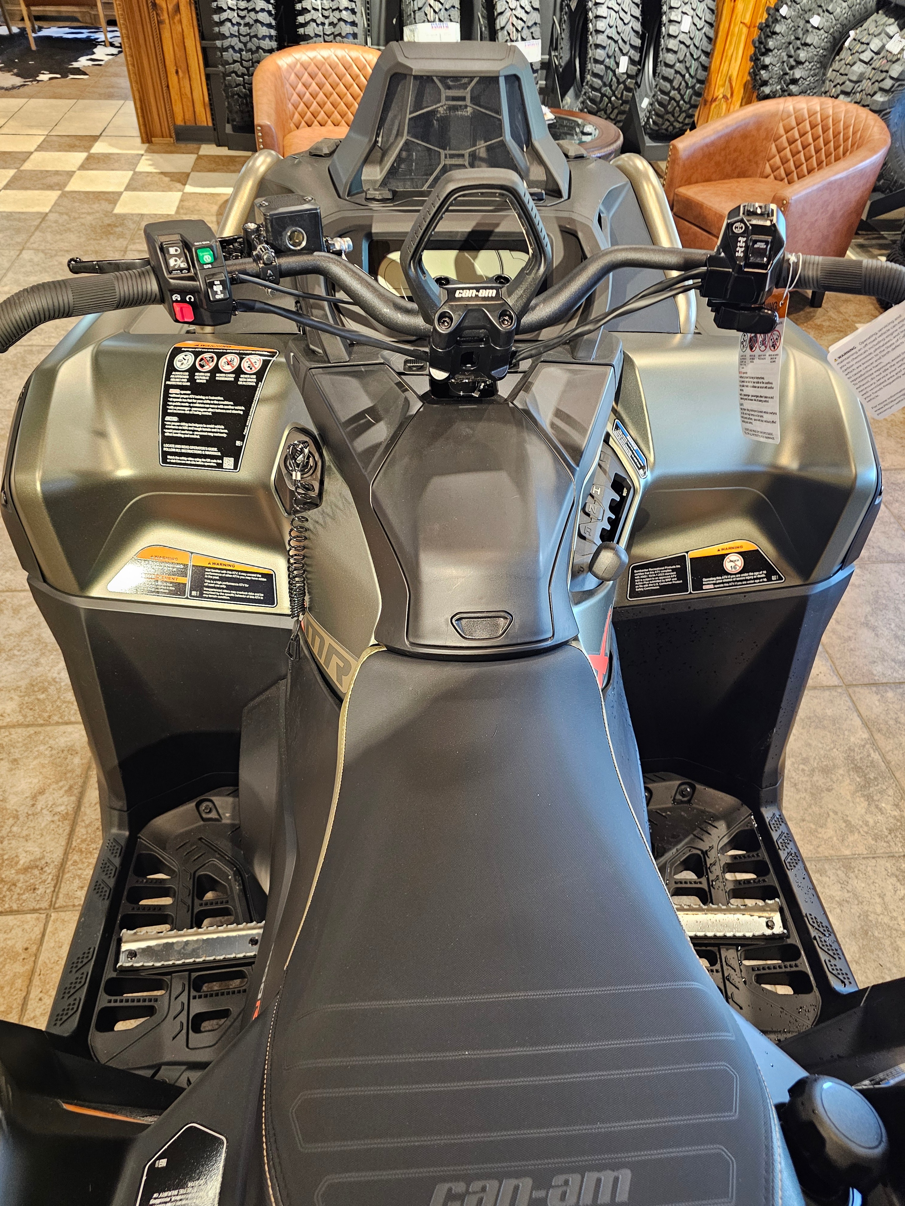 2026 Can-Am™ Outlander X MR 1000R 4