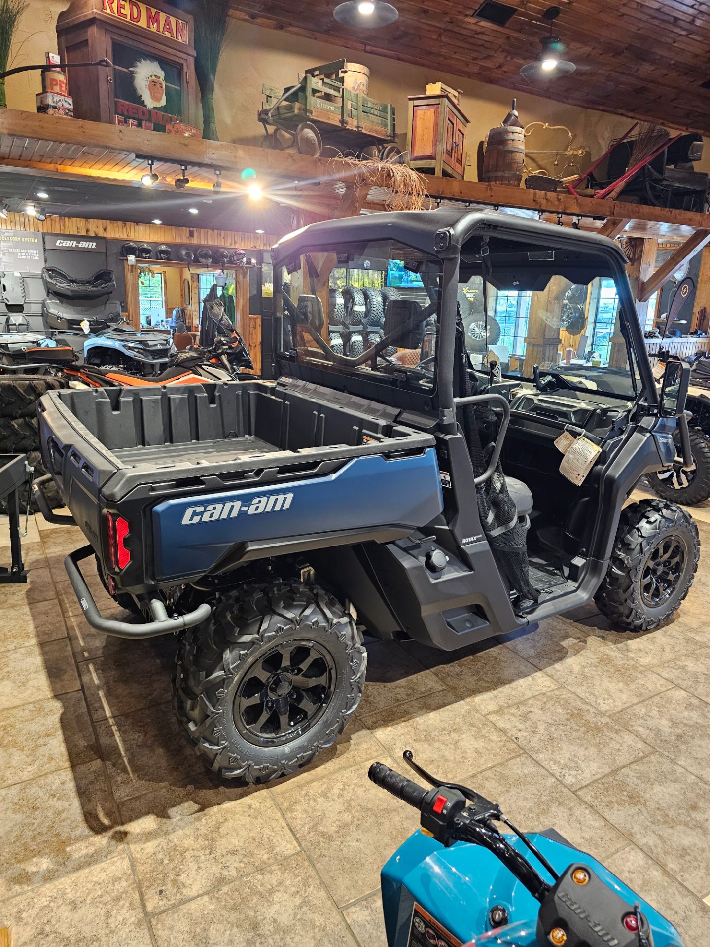 2026 Can-Am™ Defender XT HD7 3