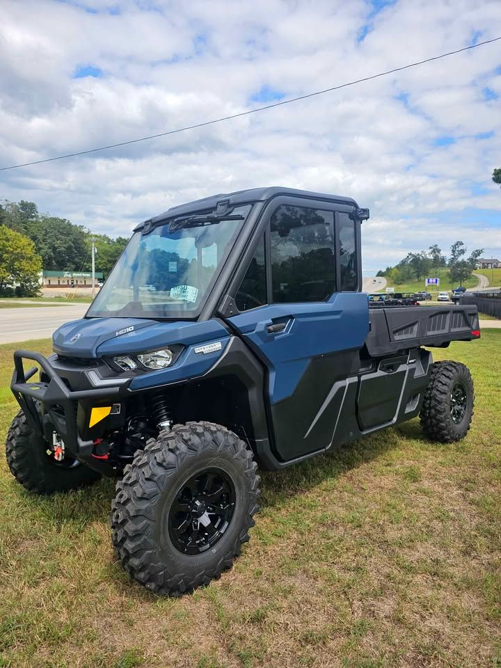2026 Can-Am™ Defender PRO Limited 2