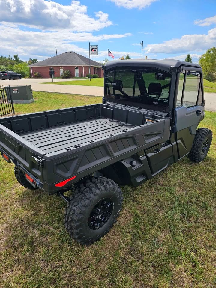 2026 Can-Am™ Defender PRO Limited 5