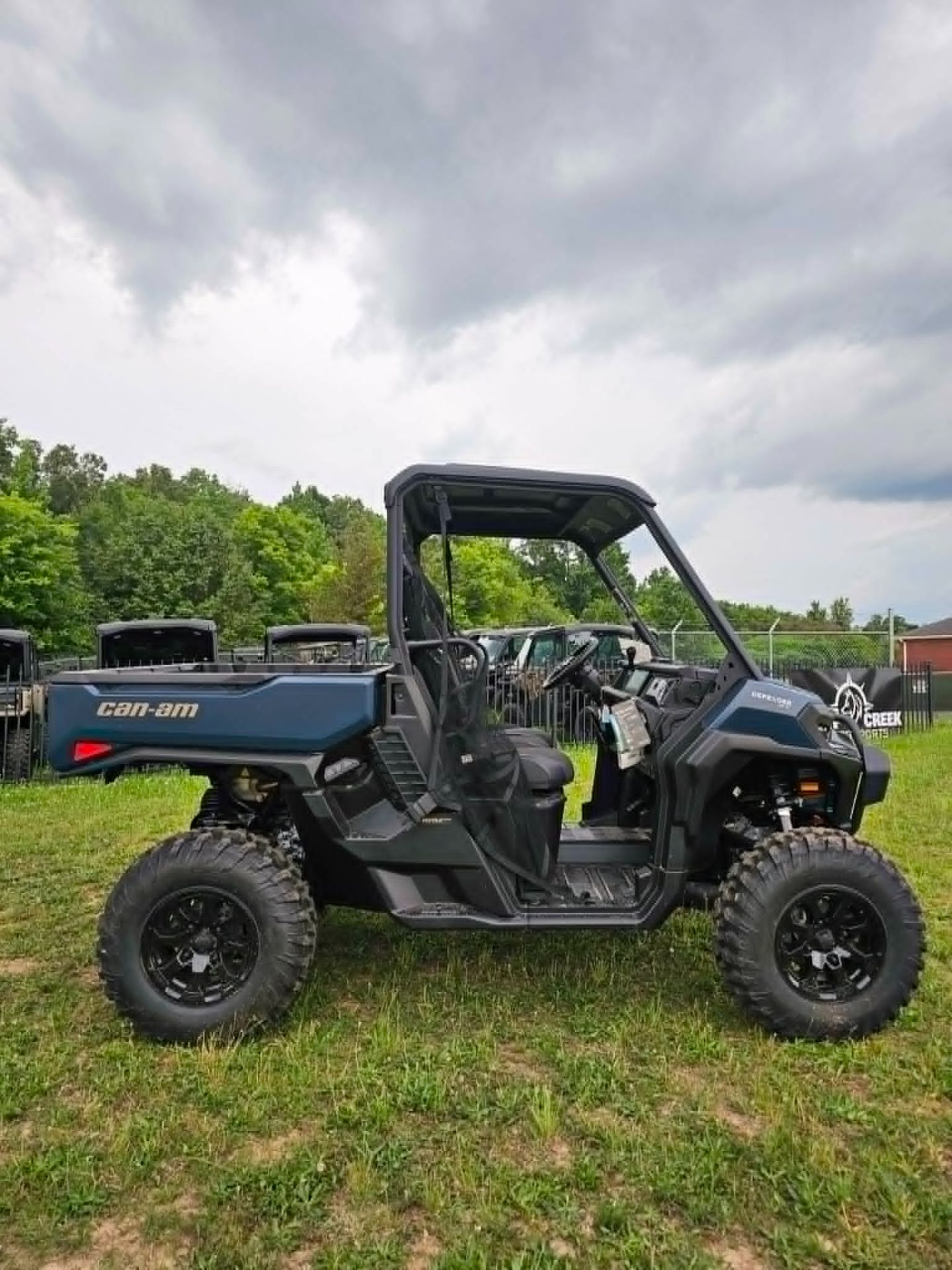 2026 Can-Am™ Defender XT HD11 with 10.25 in. touchscreen displa 4