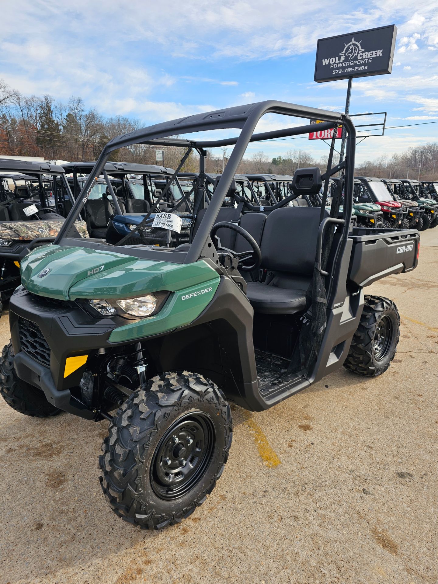 2026 Can-Am™ Defender HD7 1