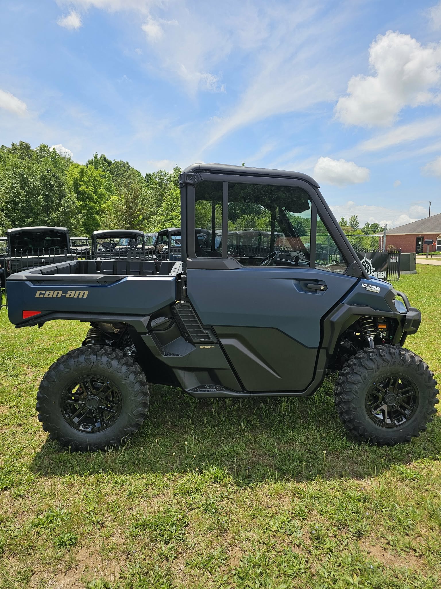 2026 Can-Am™ Defender Limited HD11 4