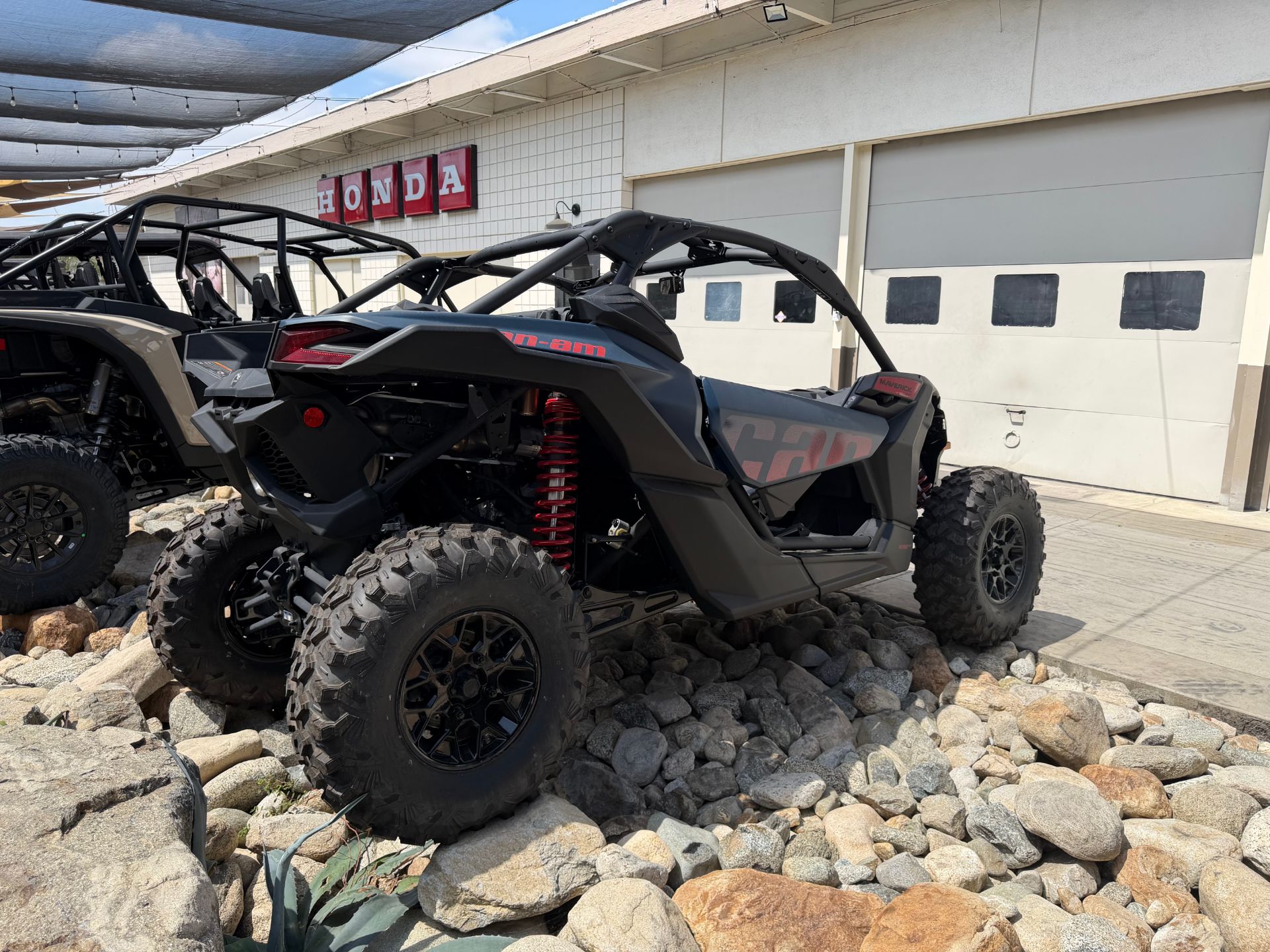 2026 Can-Am™ Maverick X3 DS TURBO 6