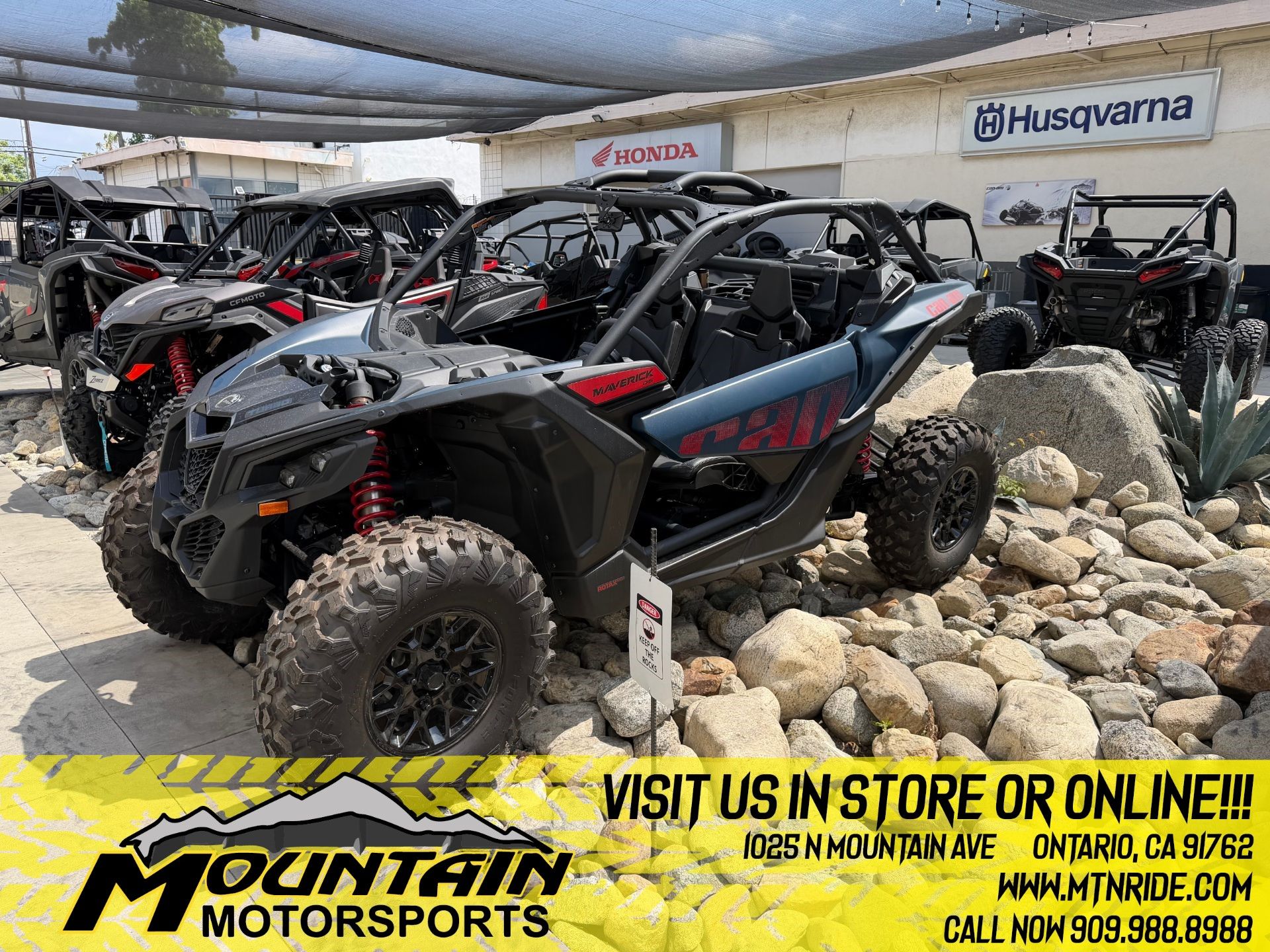 2026 Can-Am™ Maverick X3 DS TURBO 1