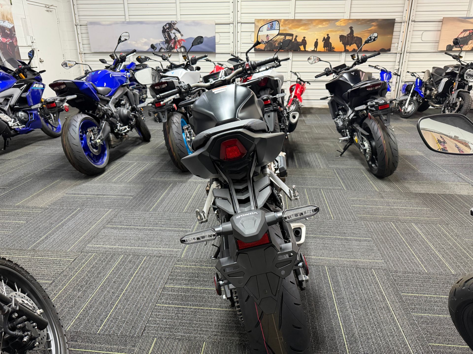2026 Honda CB650R E-Clutch 7