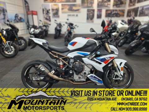 2022 BMW S 1000 R