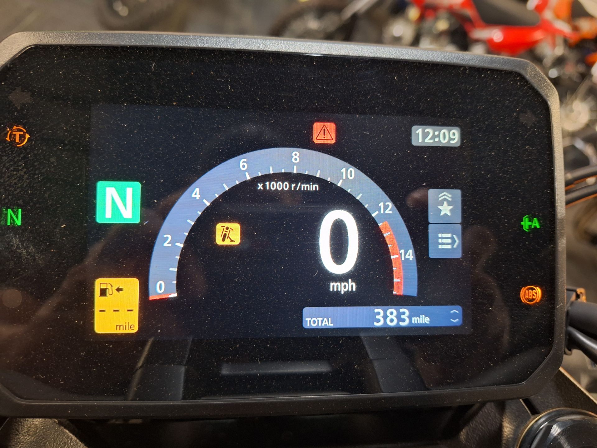2024 Honda CB650R ABS 11