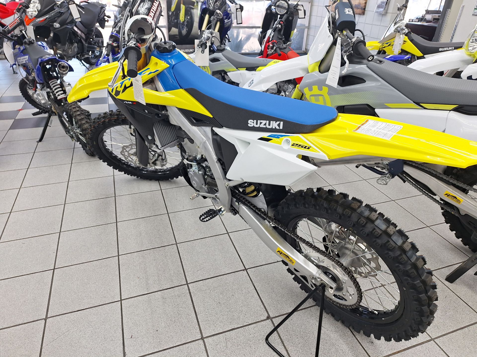 2025 Suzuki RM-Z250 in Ontario, California - Photo 4