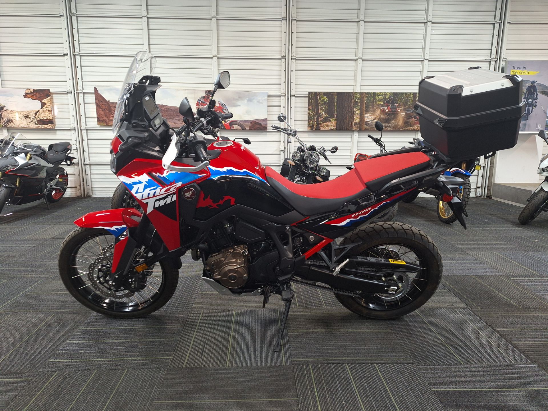 2024 Honda Africa Twin DCT 6