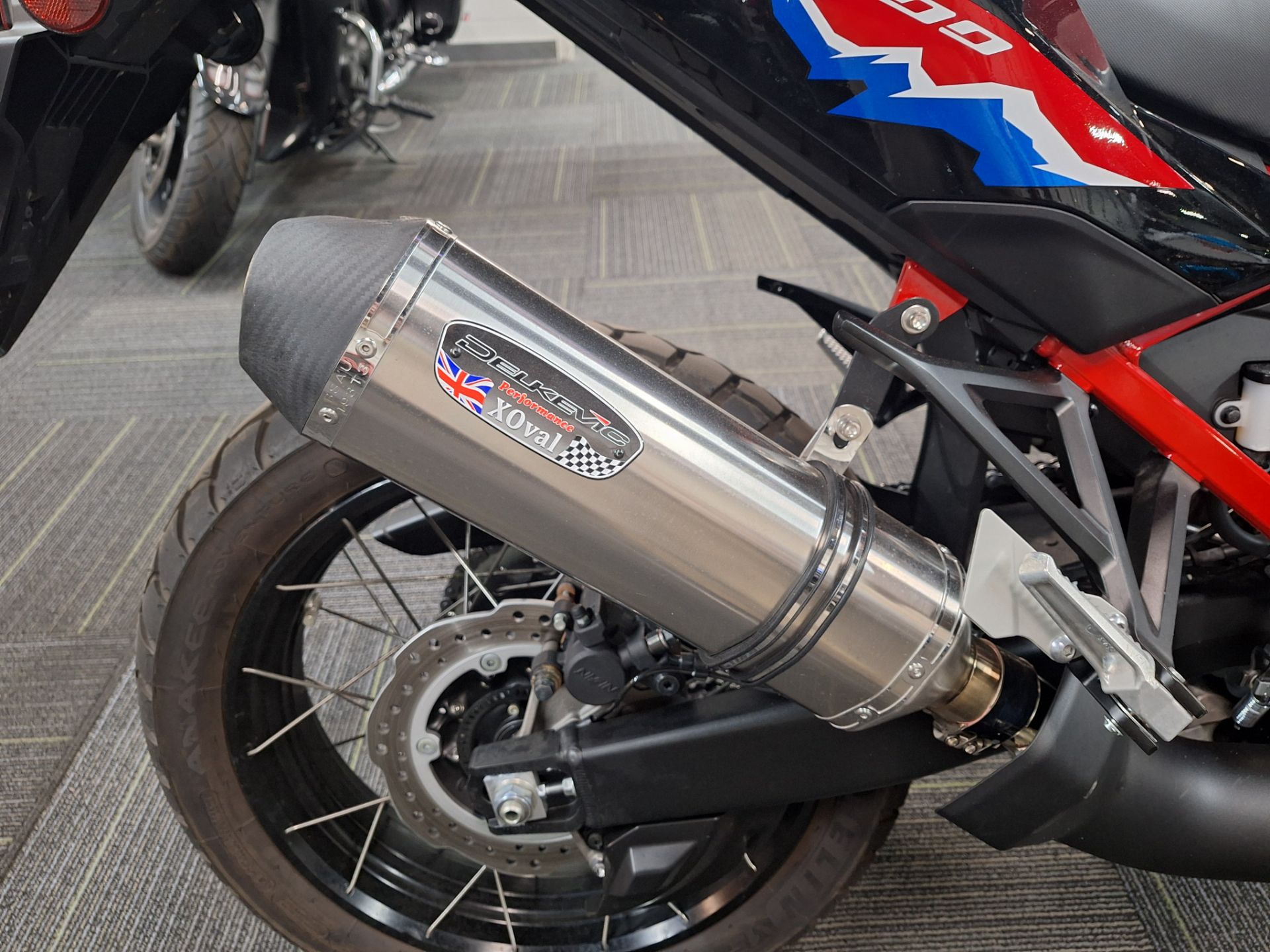 2024 Honda Africa Twin DCT 10