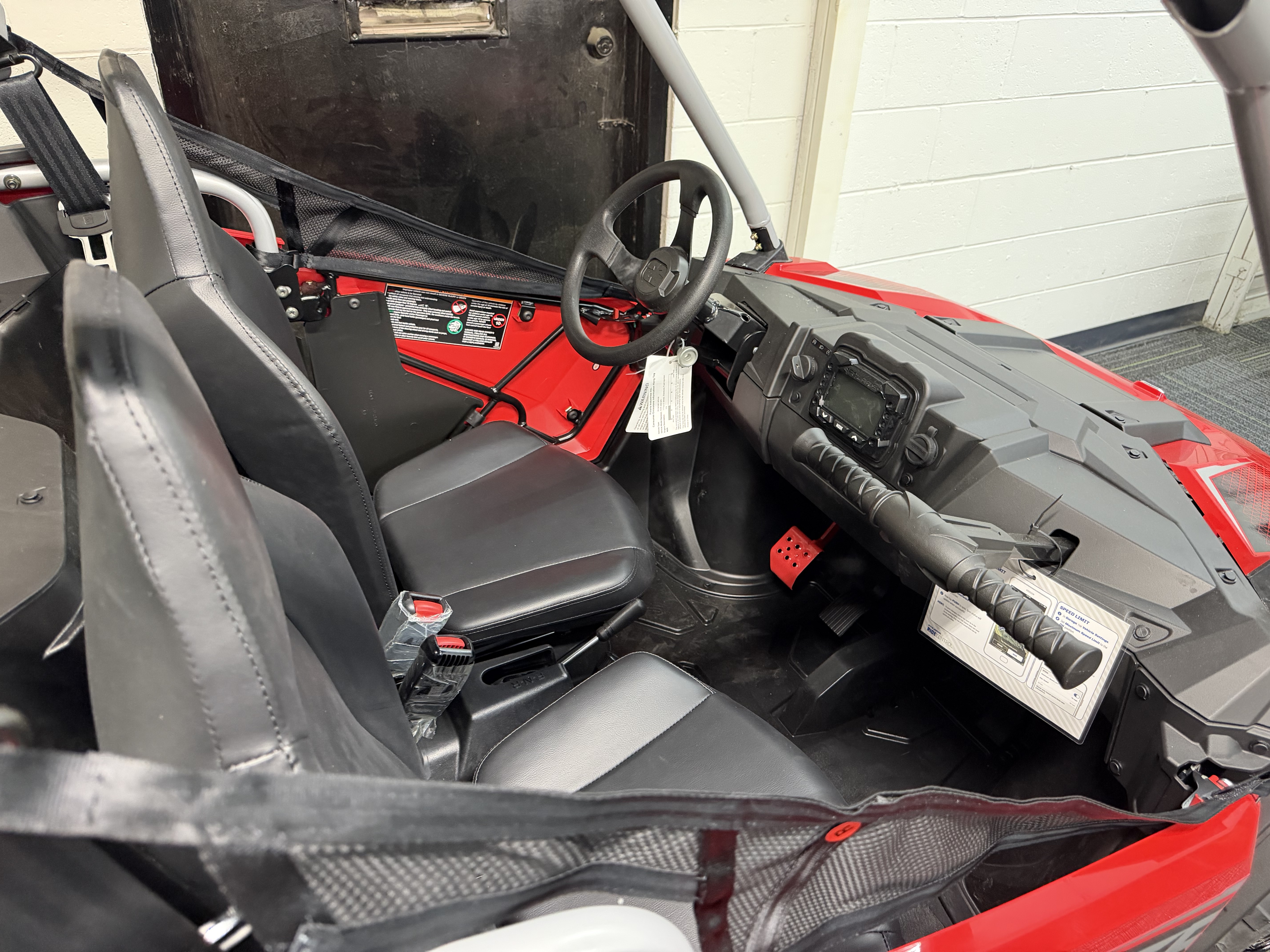 2026 Polaris RZR 200 EFI 7