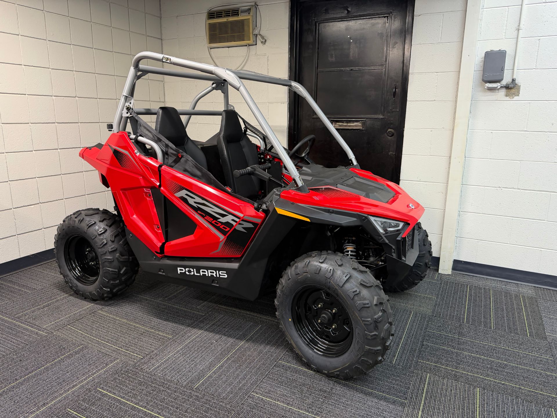 2026 Polaris RZR 200 EFI 3