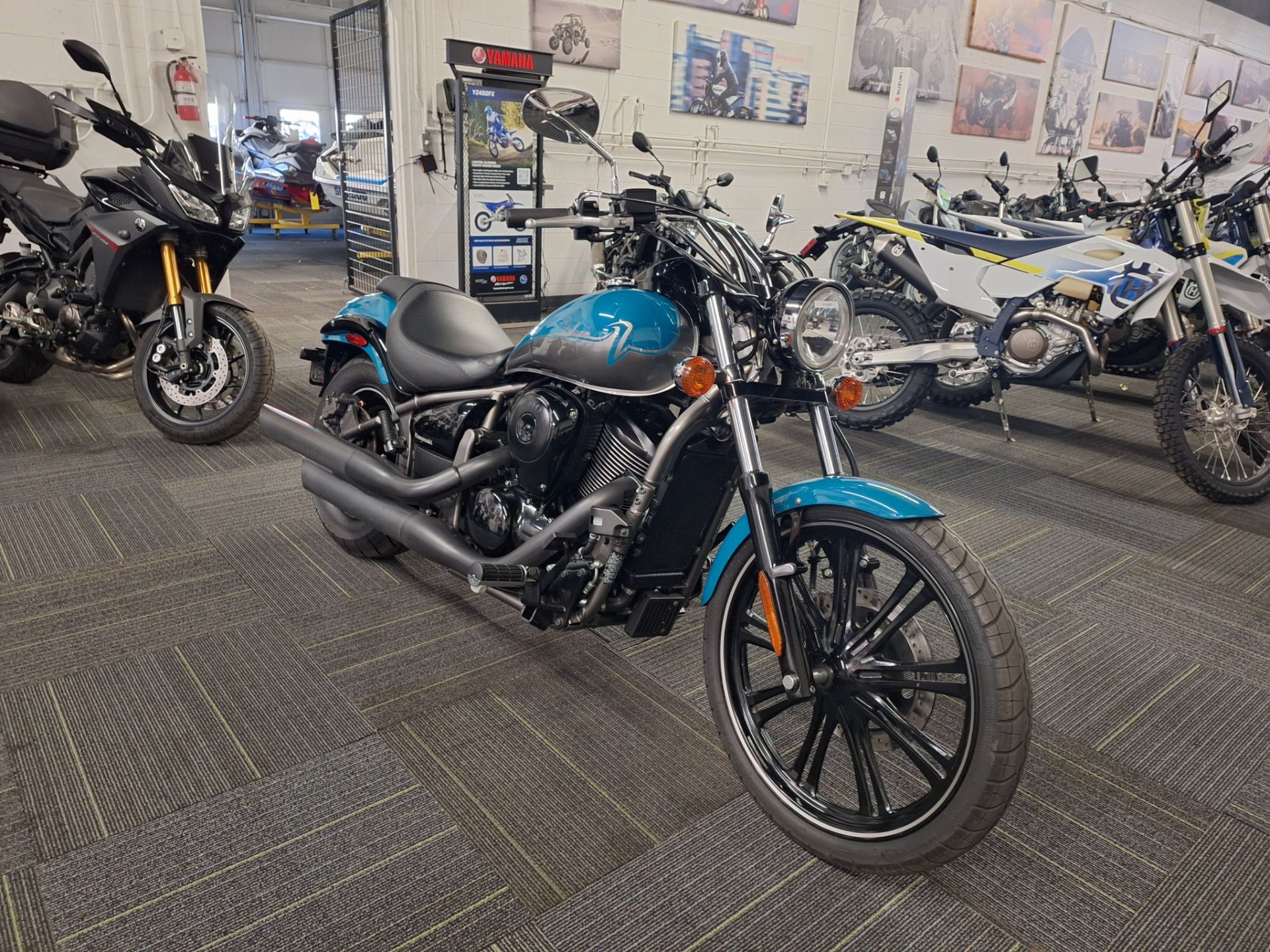 2022 Kawasaki Vulcan 900 Custom 3