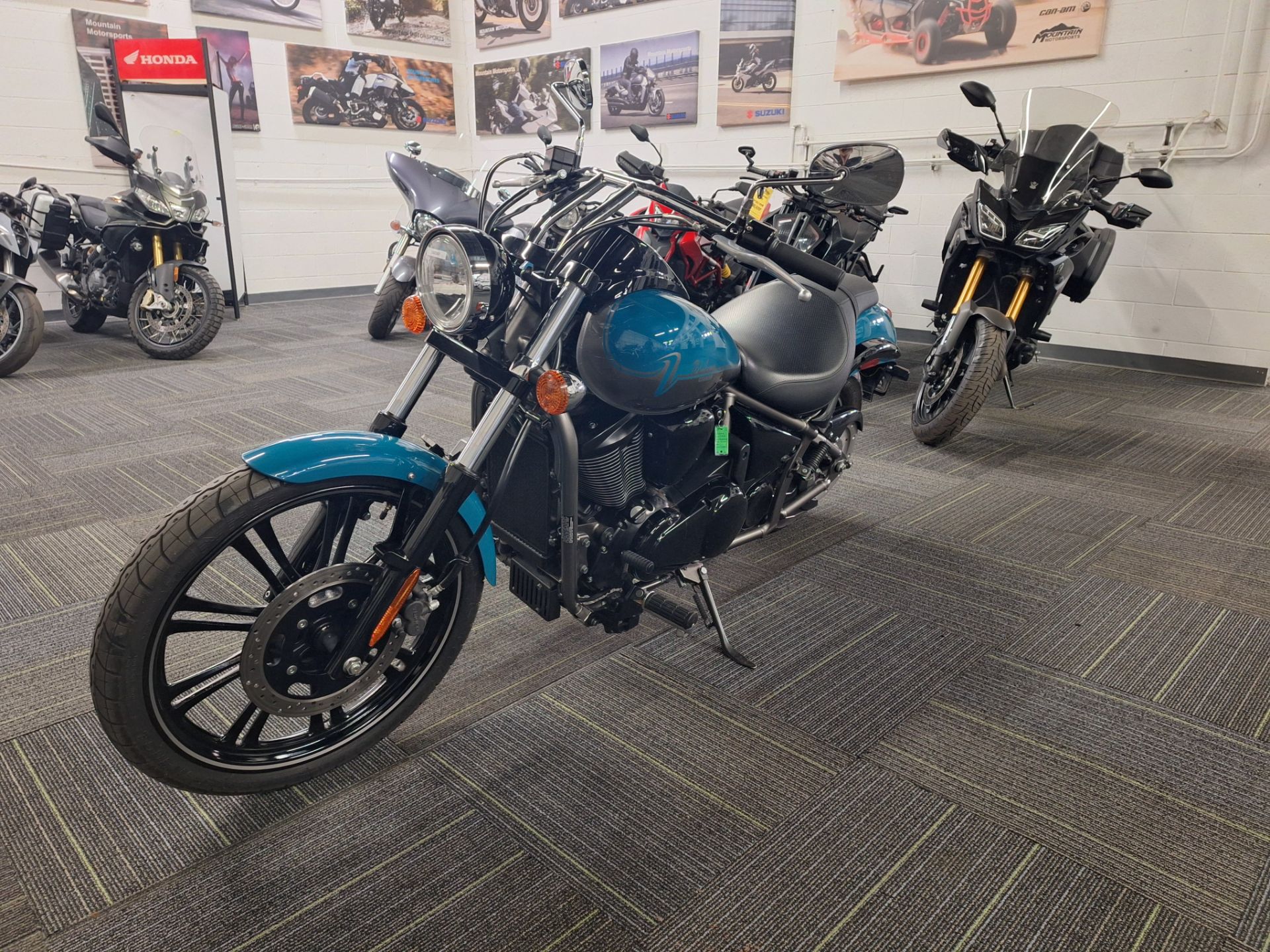 2022 Kawasaki Vulcan 900 Custom 5