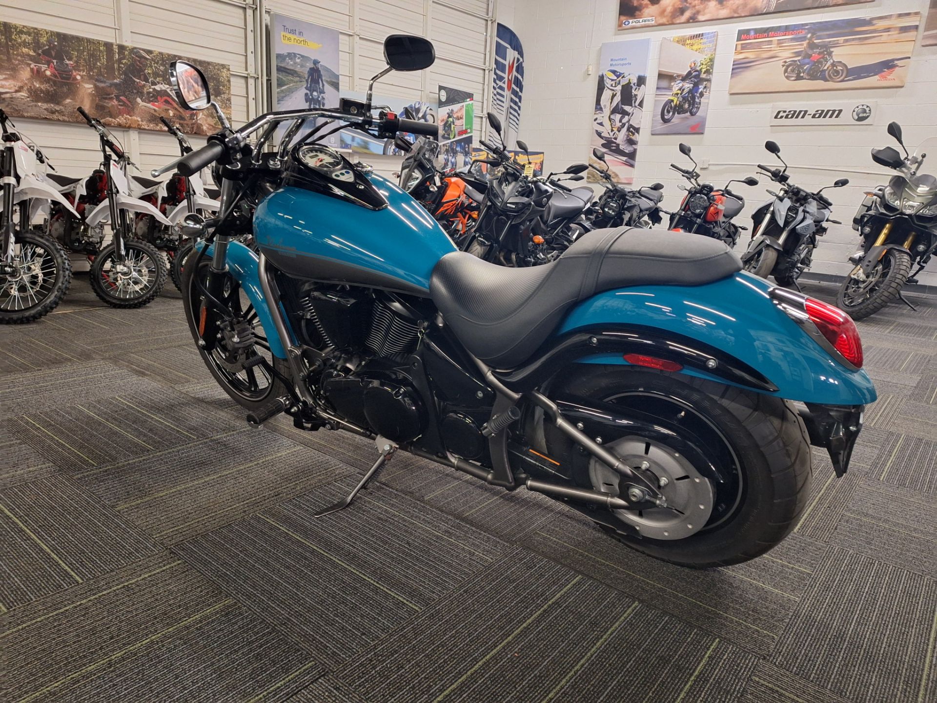 2022 Kawasaki Vulcan 900 Custom 7