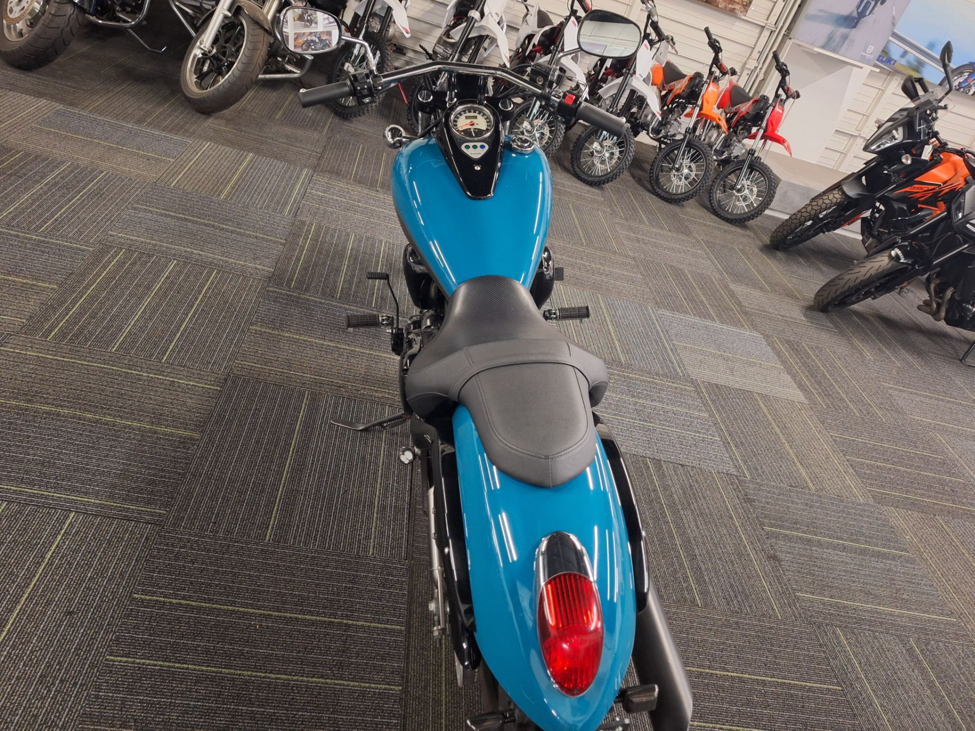 2022 Kawasaki Vulcan 900 Custom 8