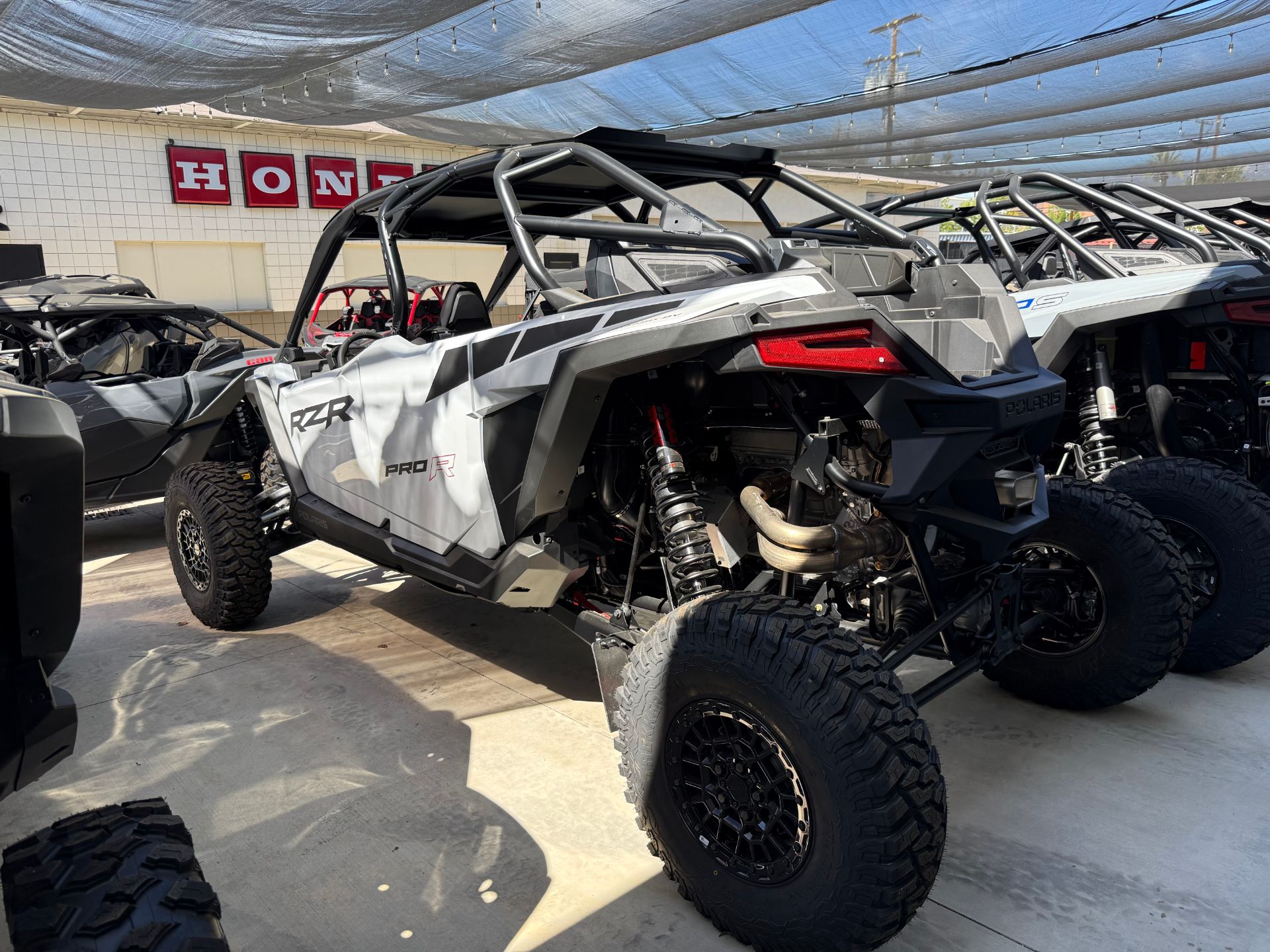 2026 Polaris RZR Pro R 4 Ultimate 4