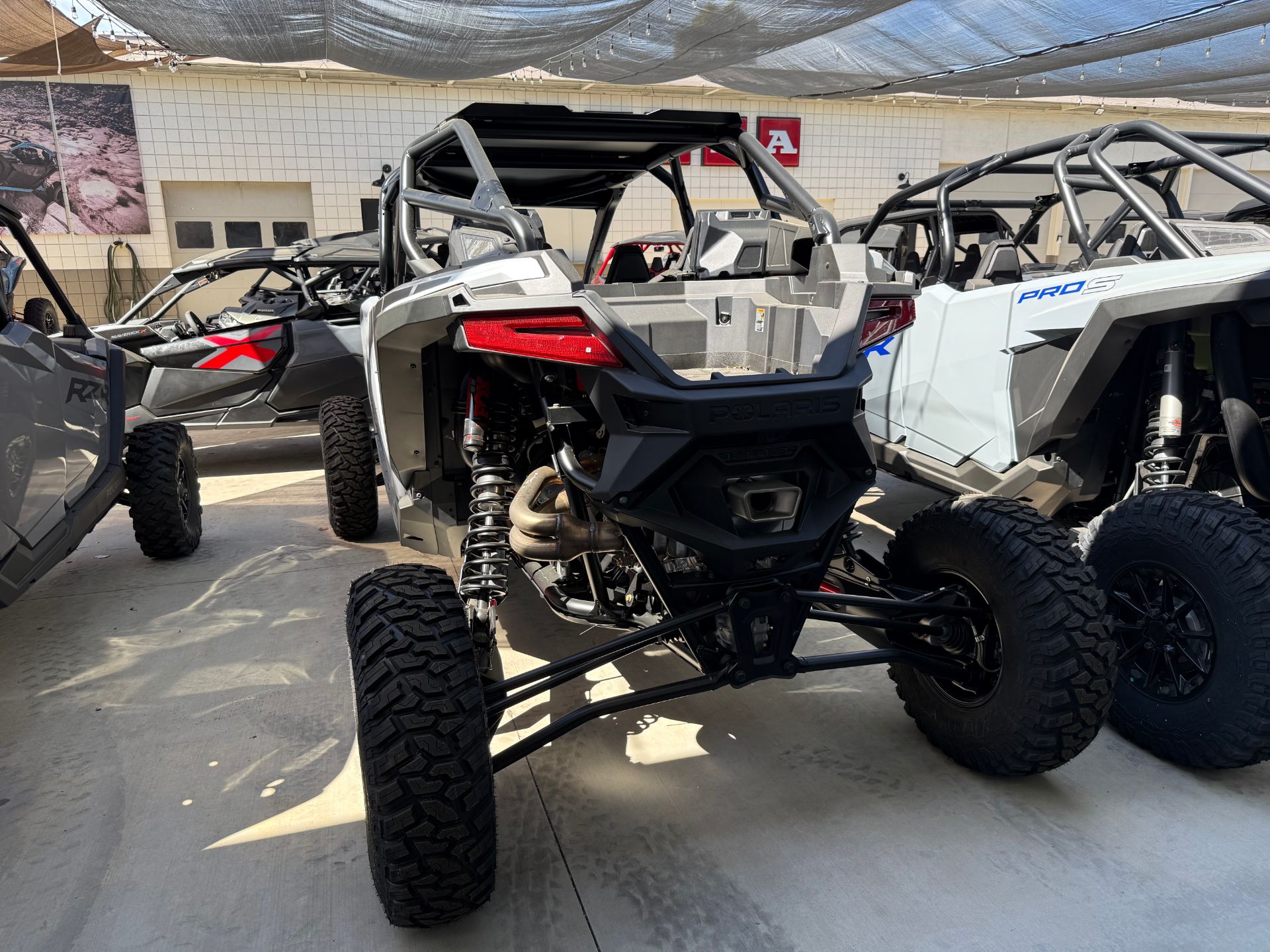 2026 Polaris RZR Pro R 4 Ultimate 5