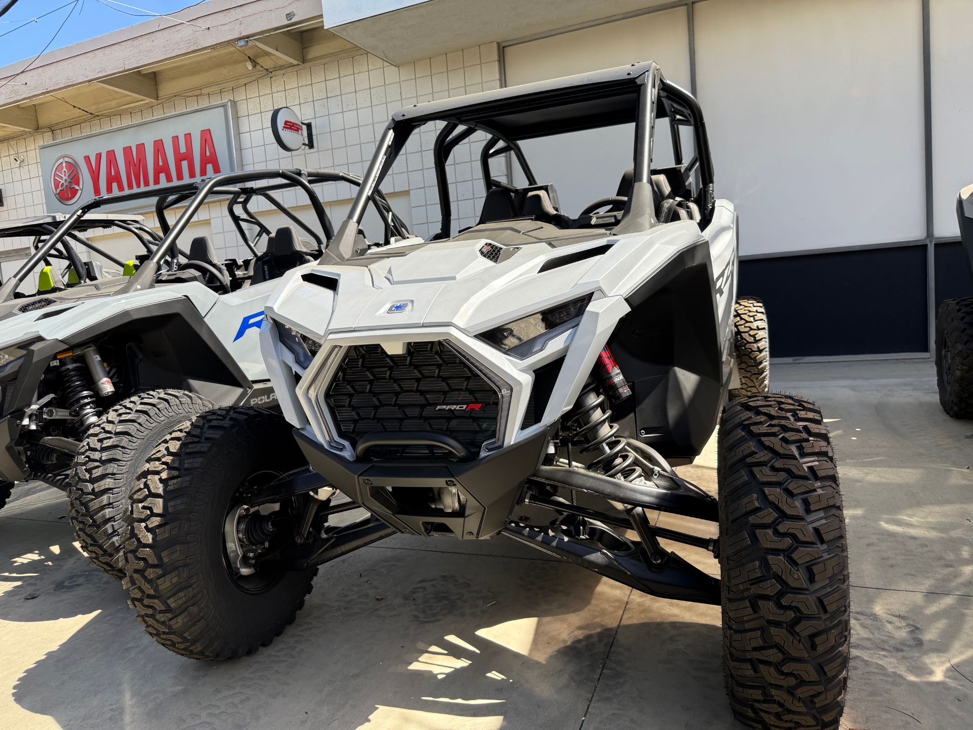 2026 Polaris RZR Pro R 4 Ultimate 8