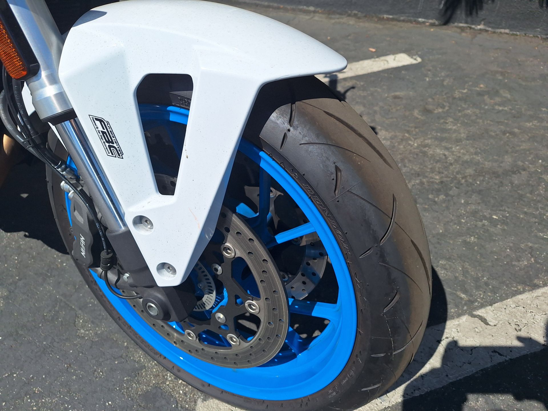 2023 Suzuki GSX-8S 7