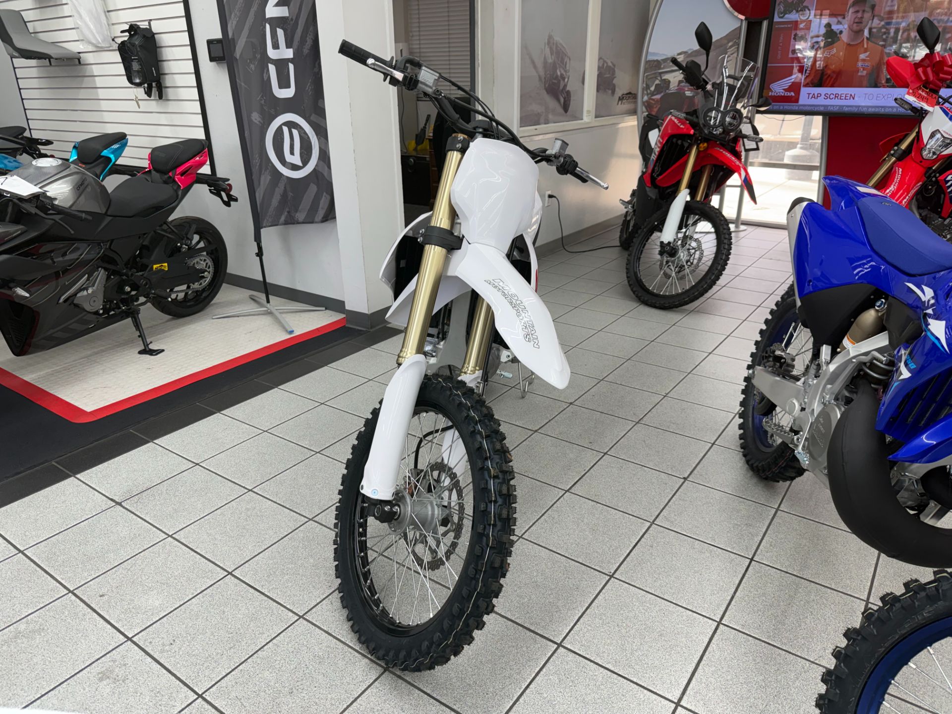 2026 Yamaha YZ450F 70th Anniversary Edition 4