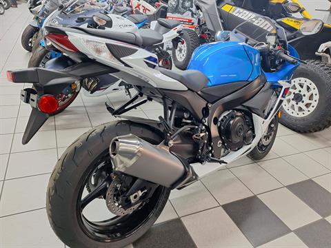 2025 Suzuki GSX-R600Z in Ontario, California - Photo 3