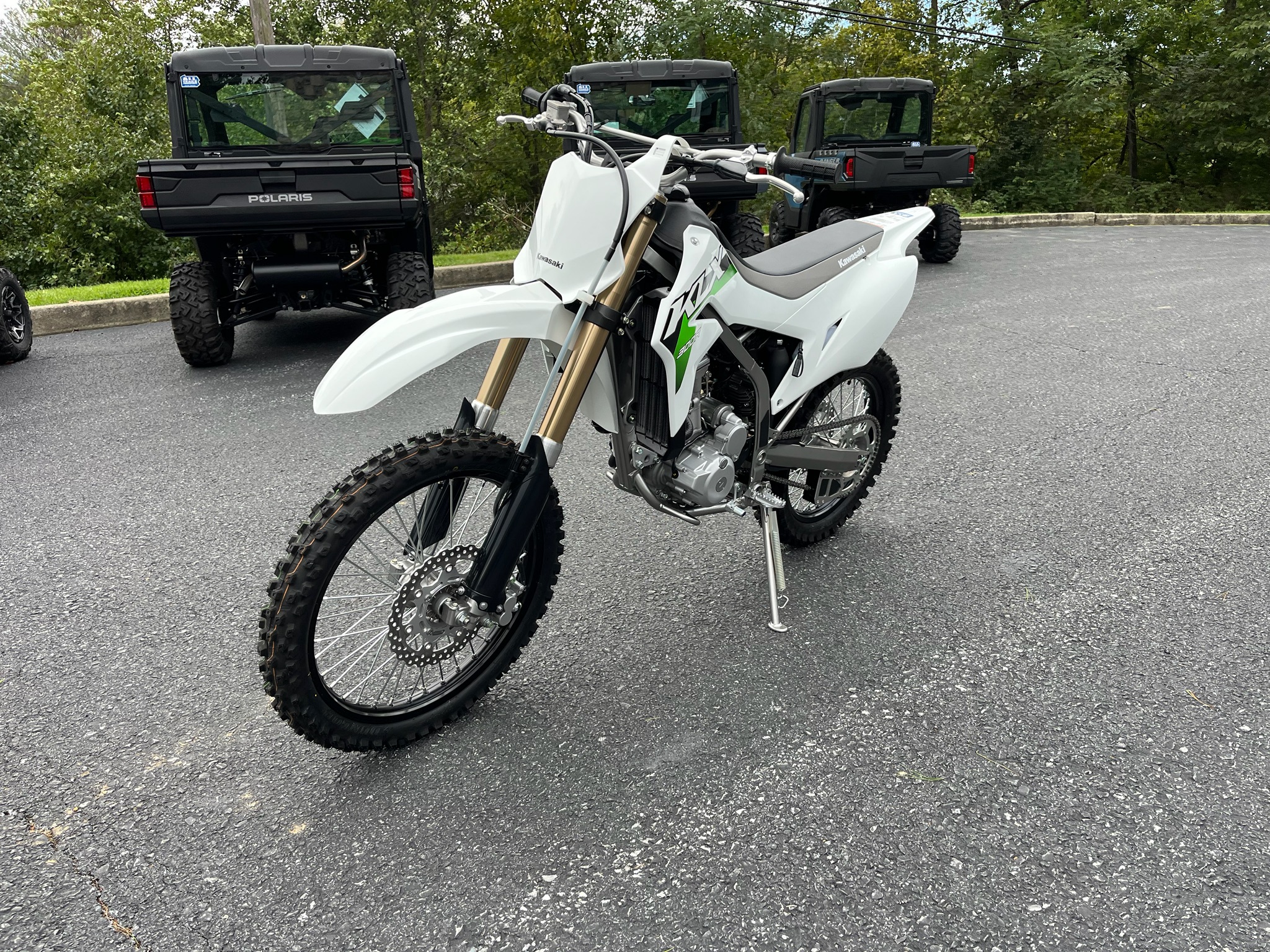 2026 Kawasaki KLX®300R 4