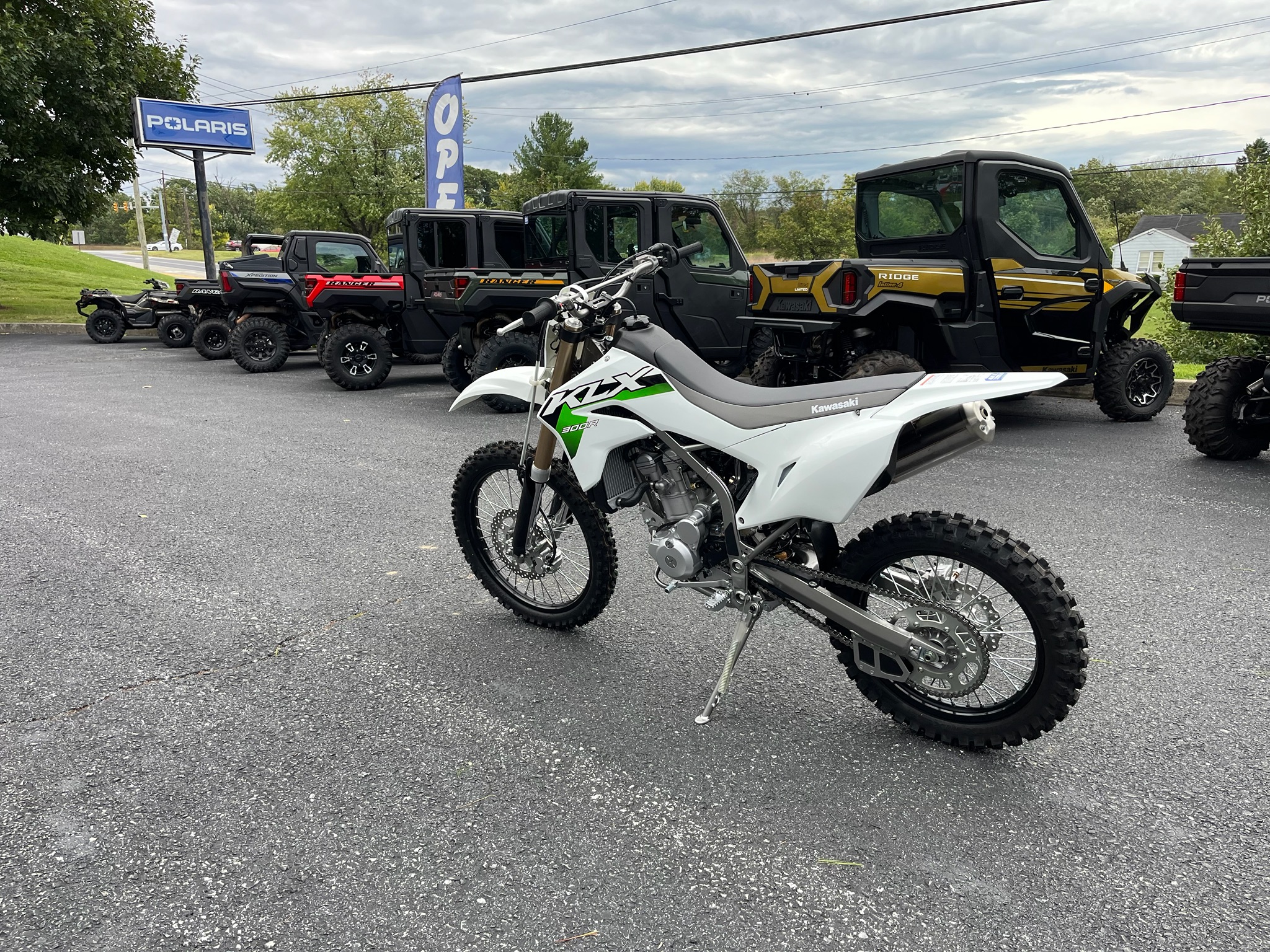 2026 Kawasaki KLX®300R 6