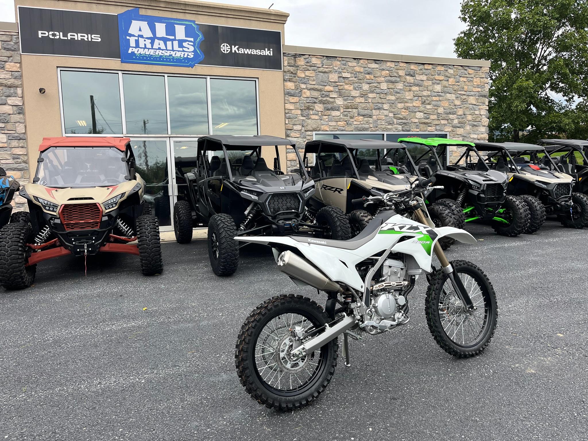 2026 Kawasaki KLX®300R 8