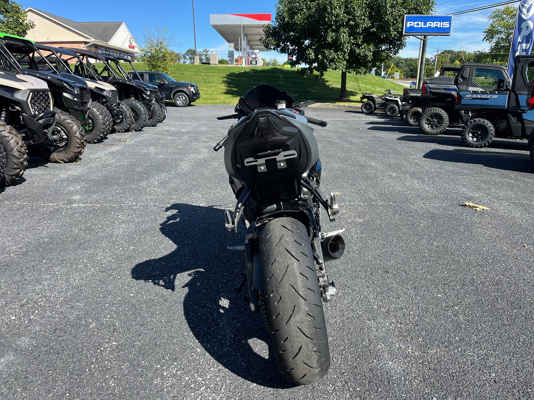 2025 Kawasaki Ninja® ZX-6R 7