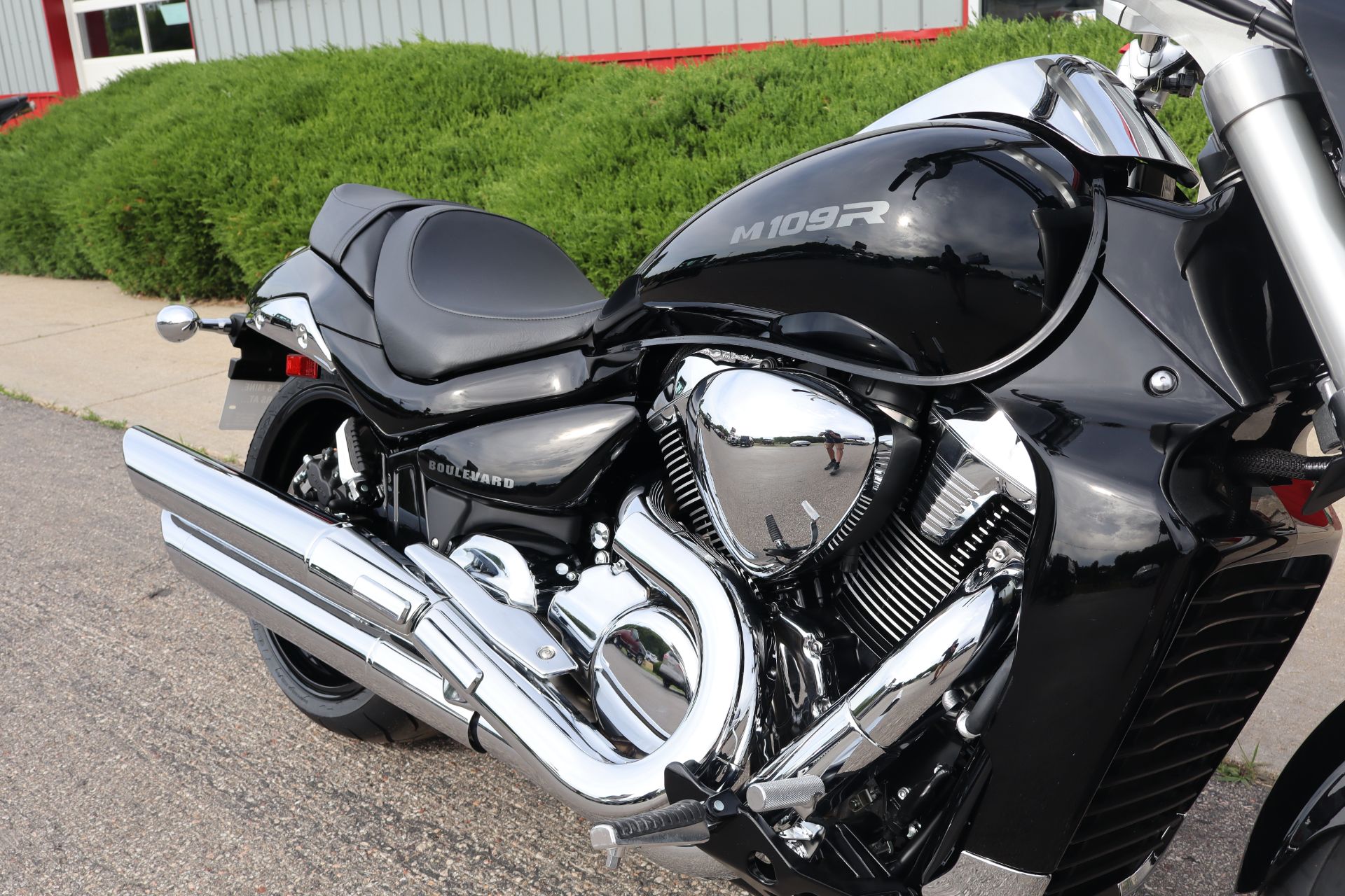 2025 Suzuki Boulevard M109R 11