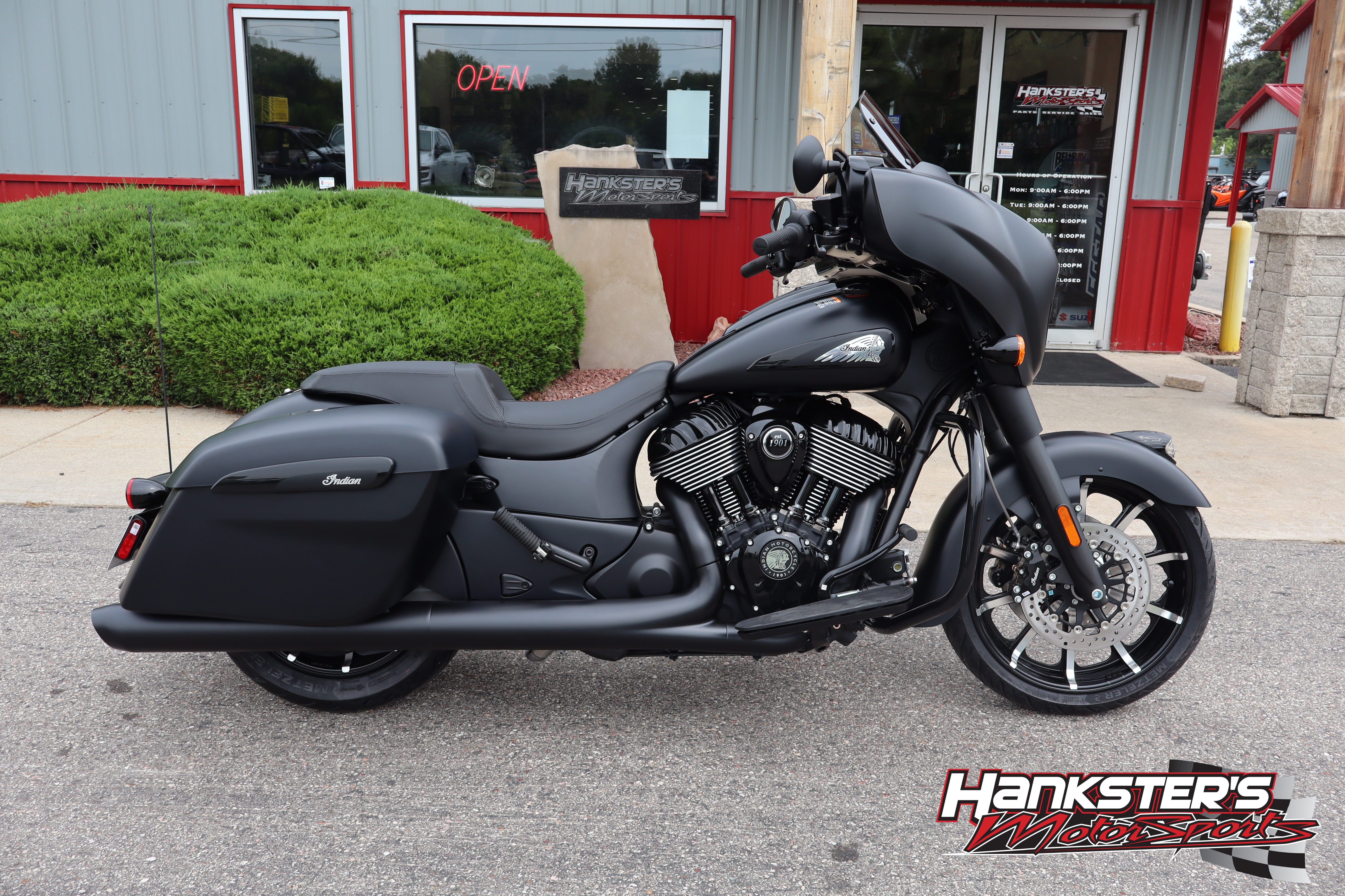 2026 Indian Motorcycle Chieftain® Dark Horse®