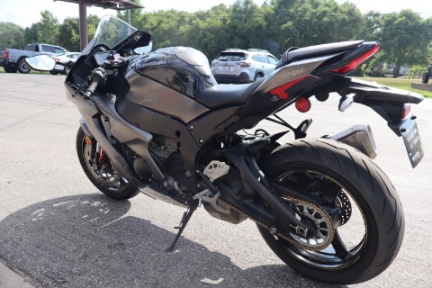 2023 Kawasaki Ninja ZX-10R For Sale in Janesville WI