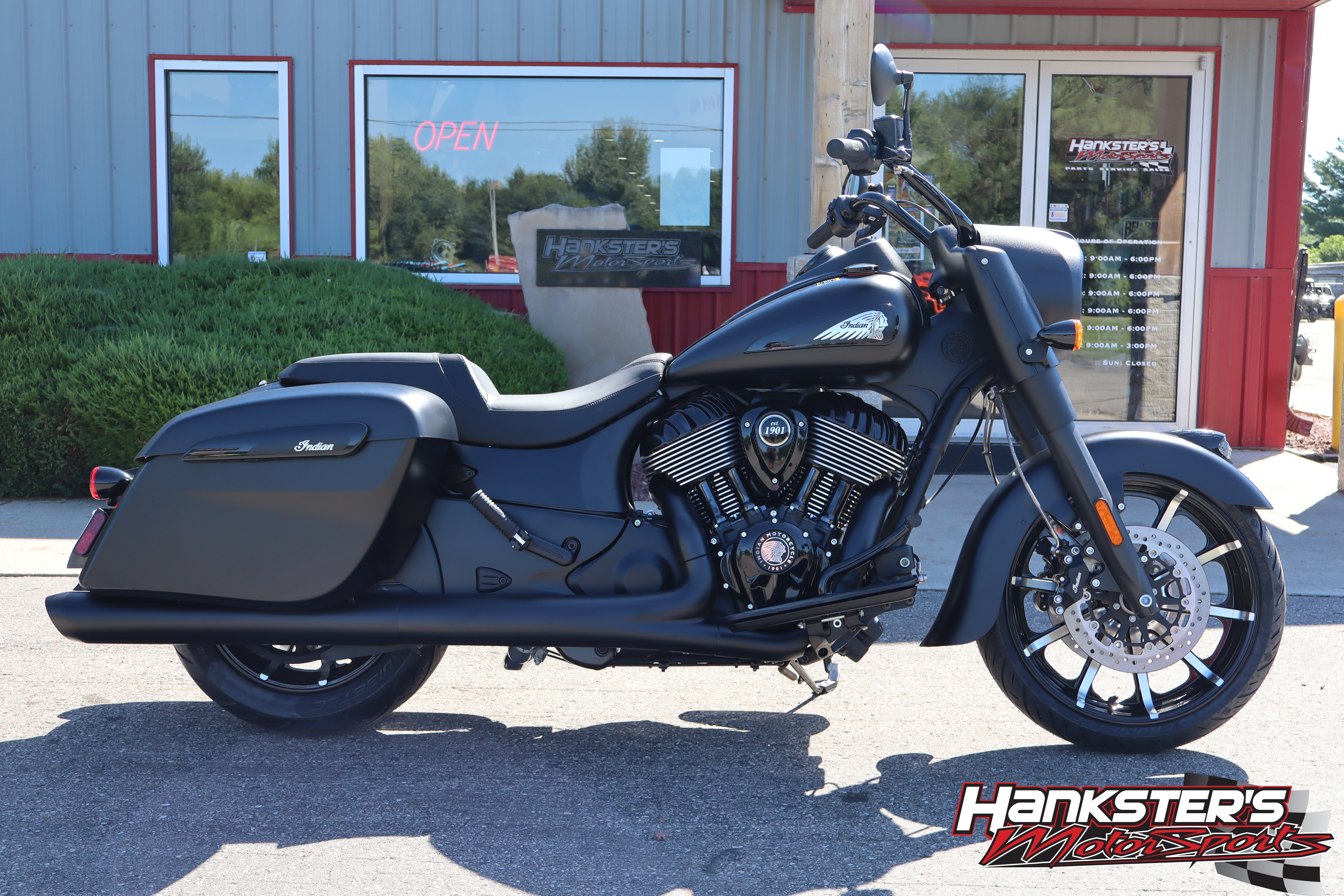 2026 Indian Motorcycle Springfield® Dark Horse®