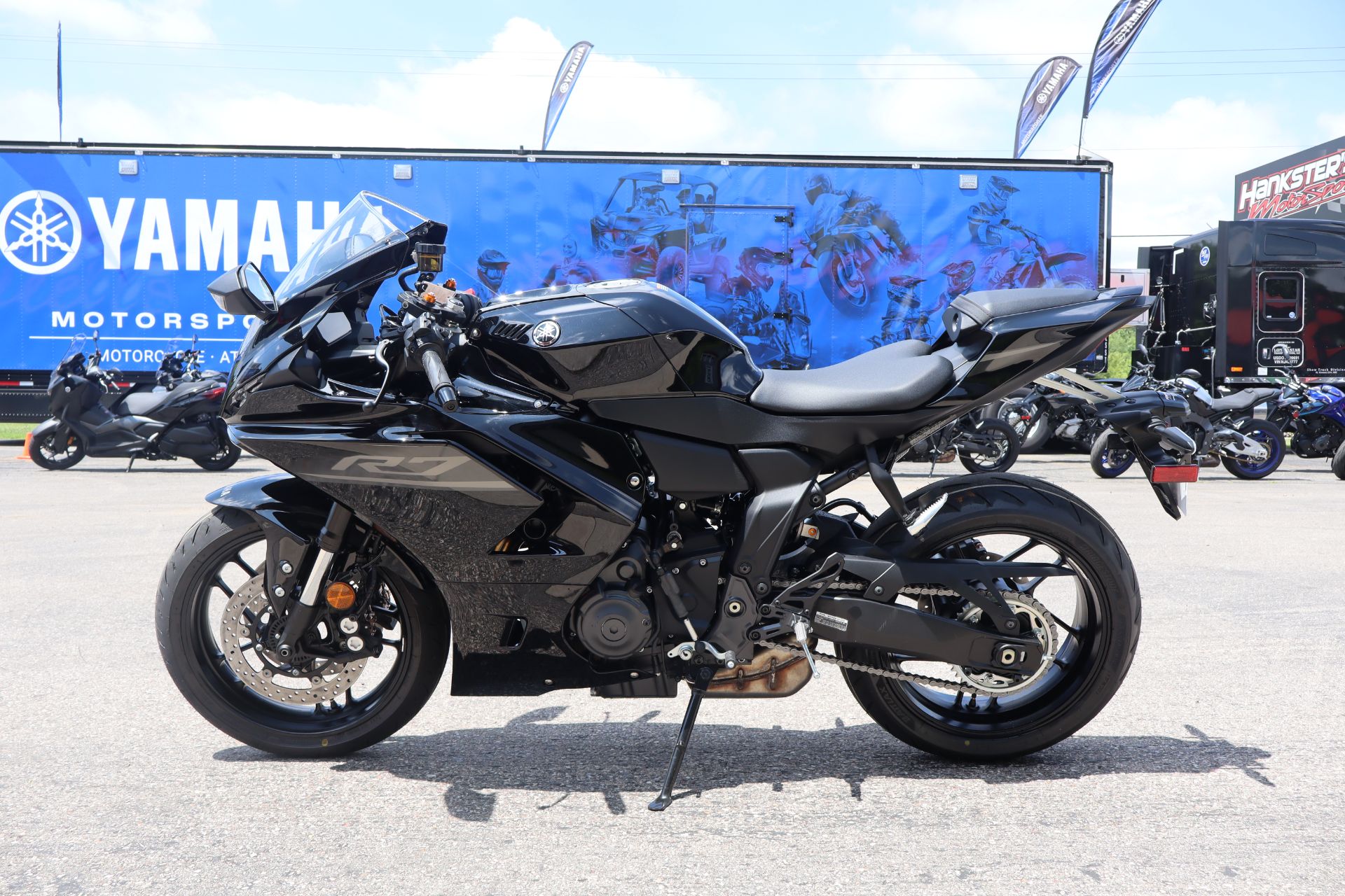 2026 Yamaha YZF-R7 5