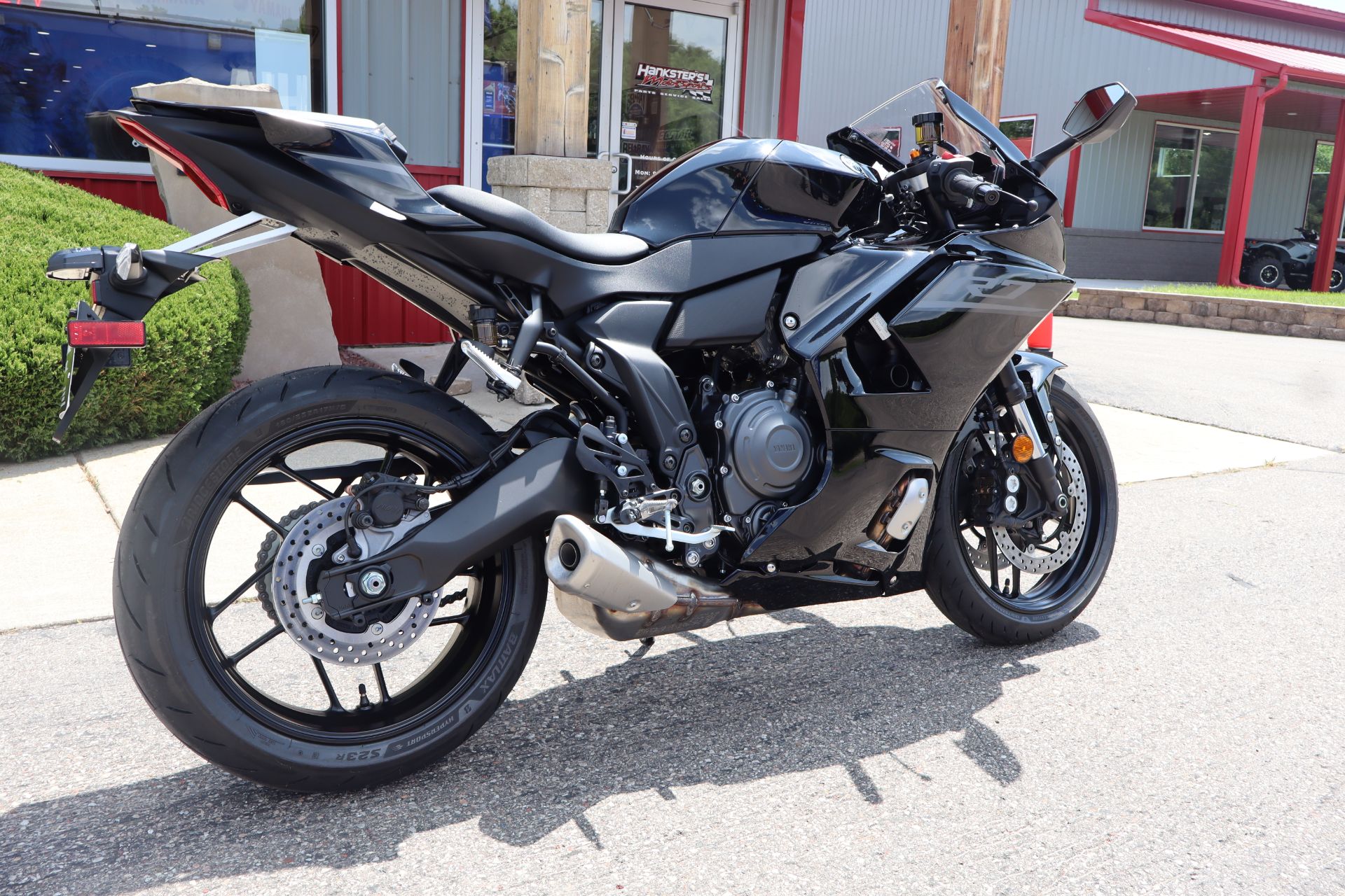 2026 Yamaha YZF-R7 8
