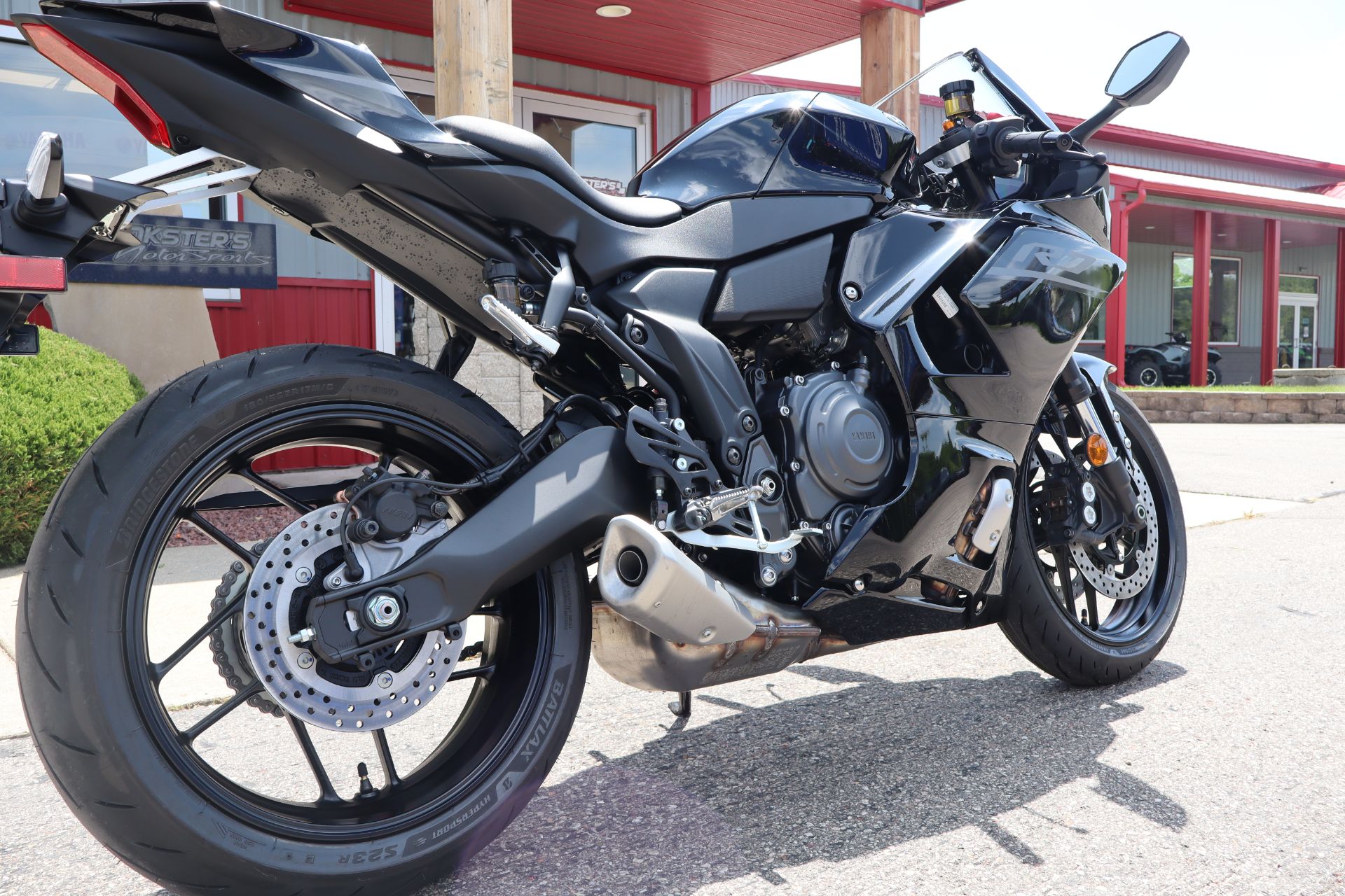 2026 Yamaha YZF-R7 11