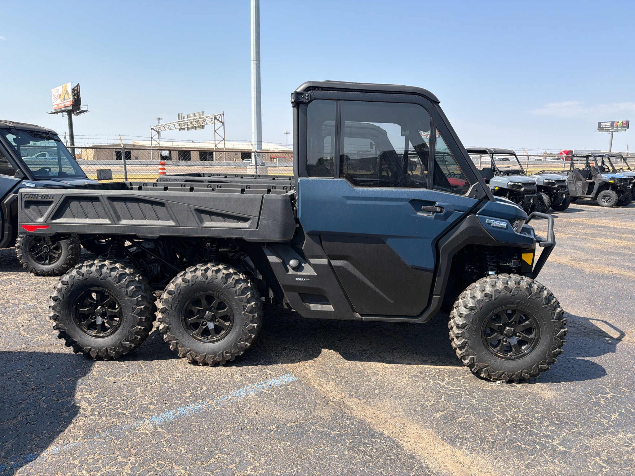 2026 Can-Am Defender 6x6 Limited