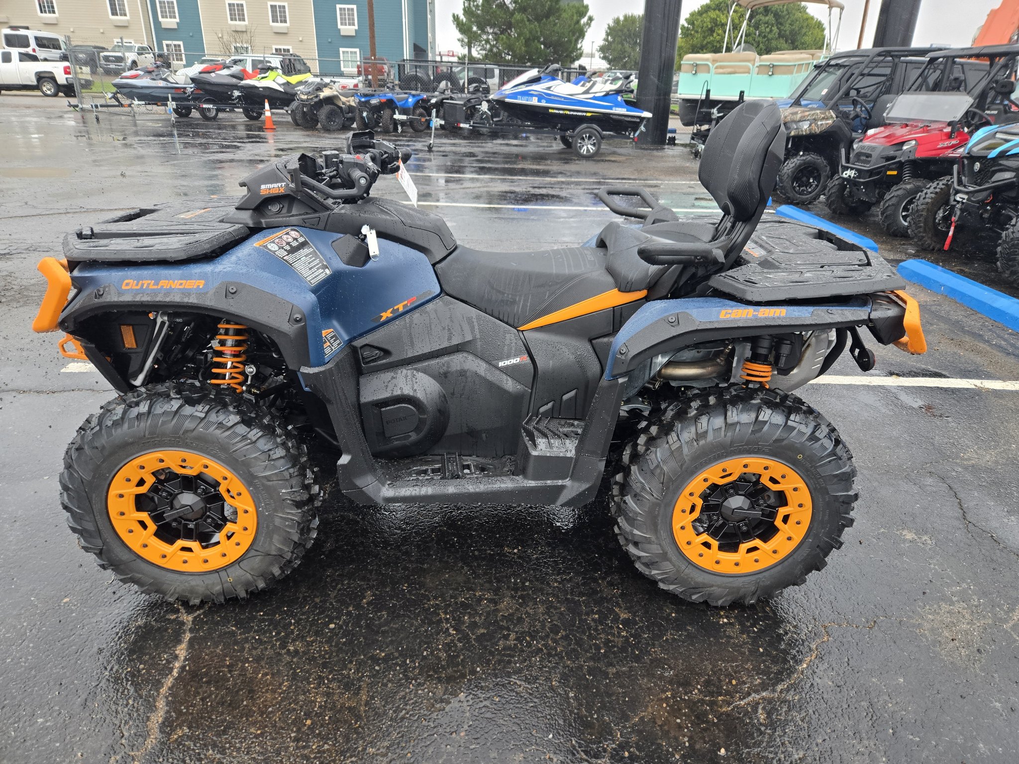 2027 Can-Am™ Outlander MAX XT-P 1000R Smart-Shox with 10.25 in. 1