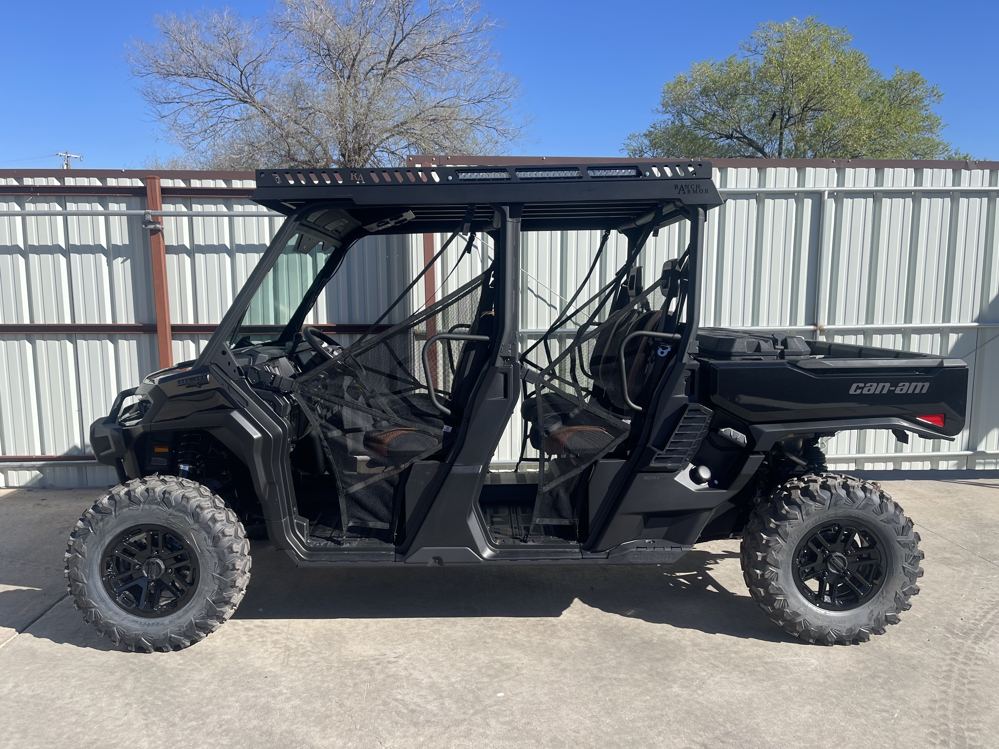 2026 Can-Am Defender MAX Lone Star HD11