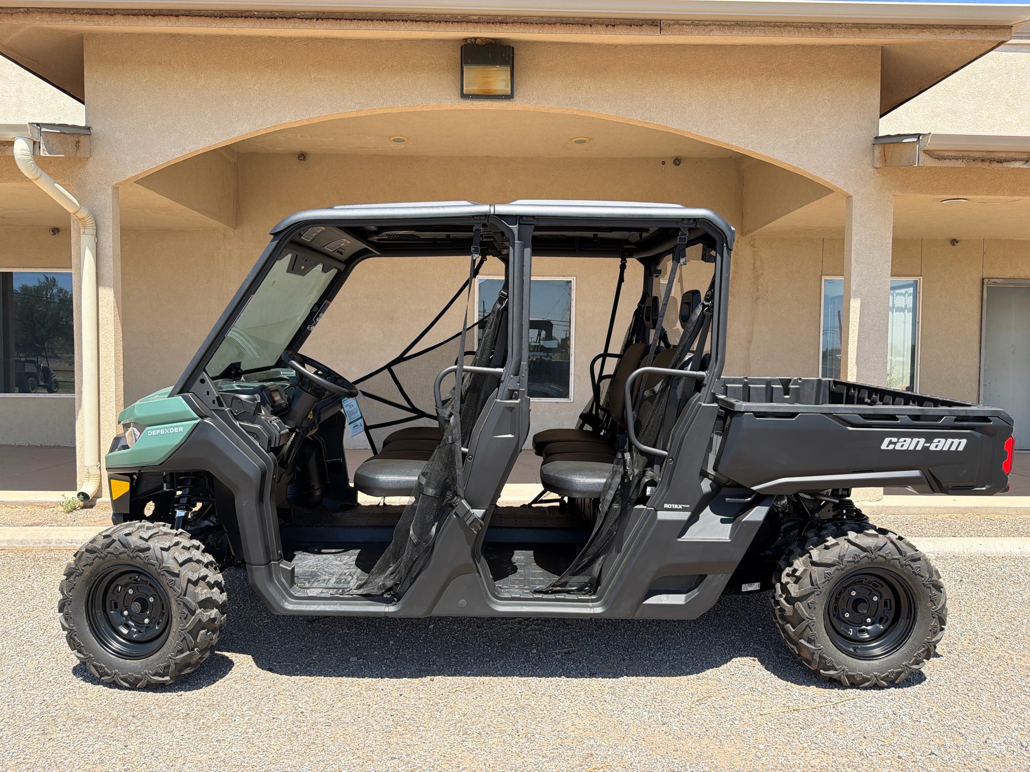2026 Can-Am Defender MAX HD7