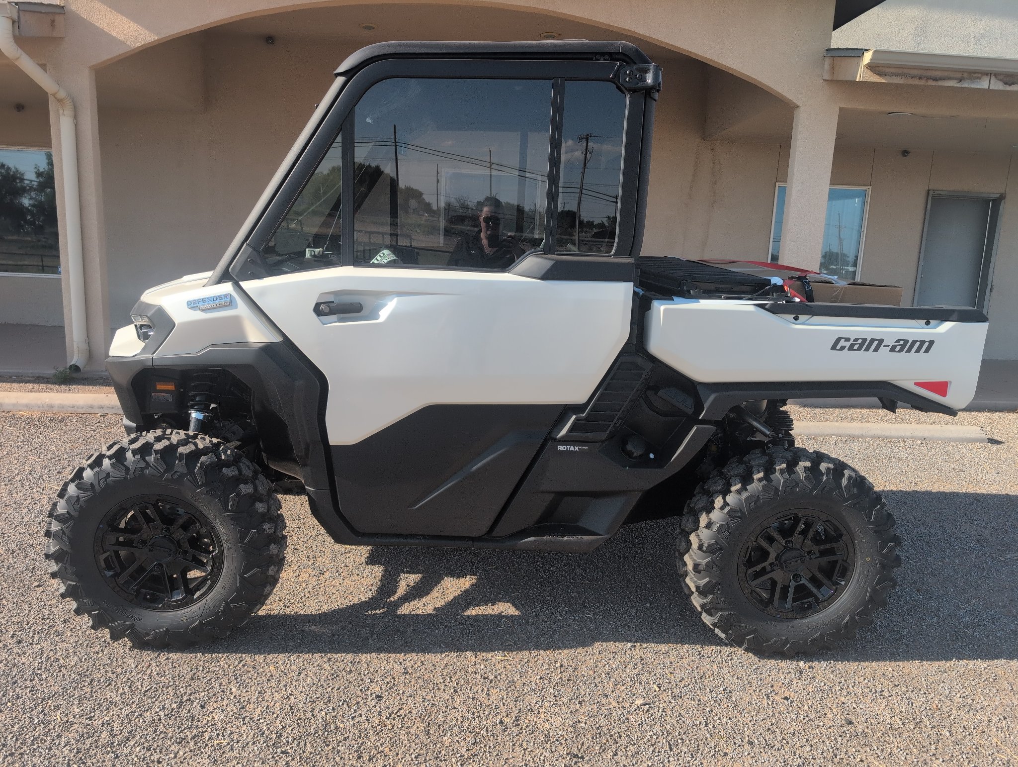 2026 Can-Am Defender Limited HD11