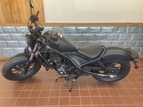 2026 Honda Rebel 300 E-Clutch