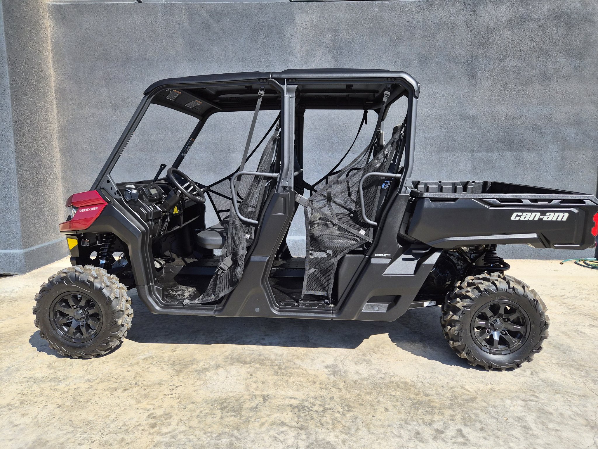 2025 Can-Am Defender MAX DPS HD10