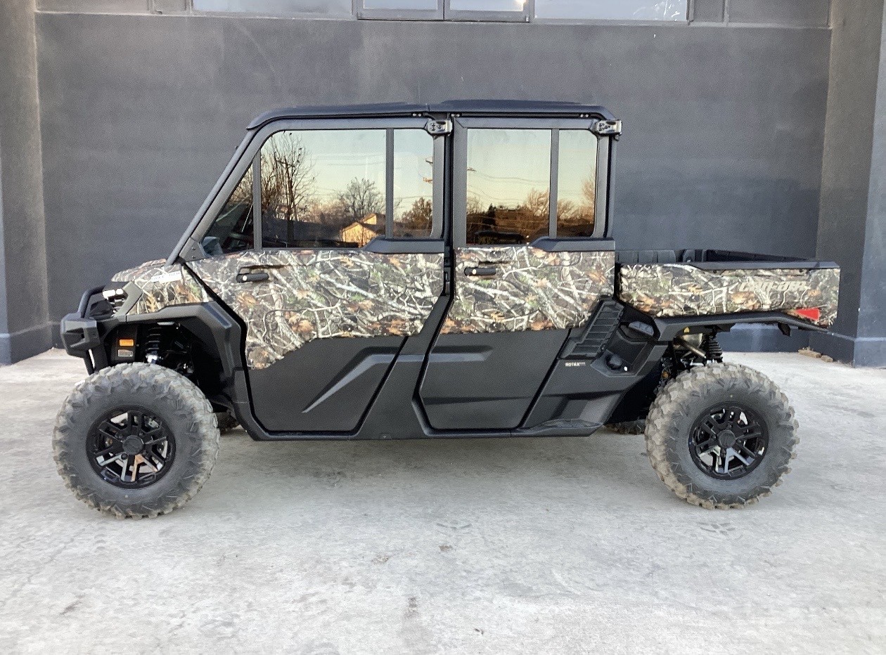 2026 Can-Am Defender MAX Limited HD11