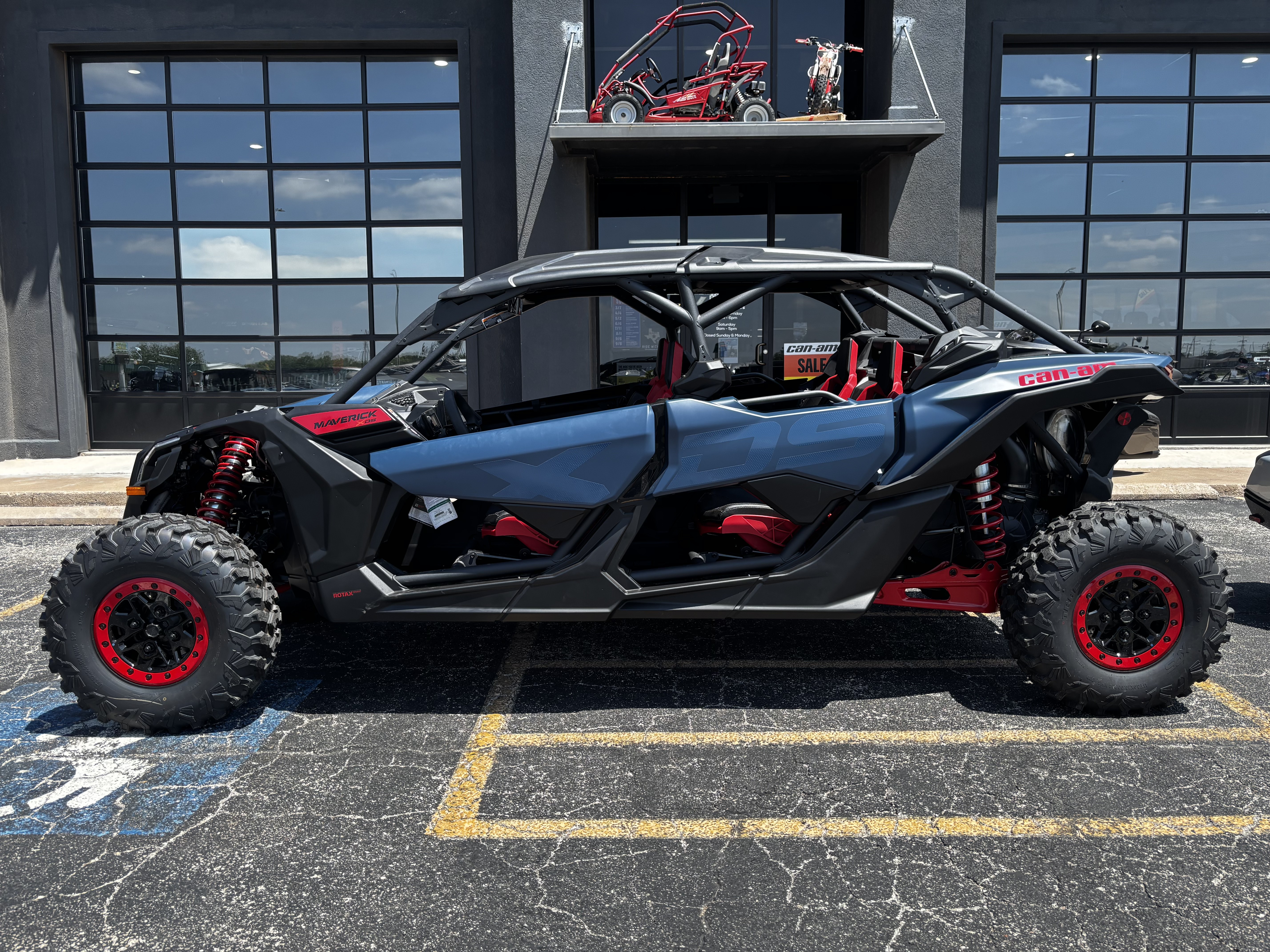 2026 Can-Am Maverick X3 MAX X DS TURBO RR Smart-Shox with 10.25 in. touchscreen display