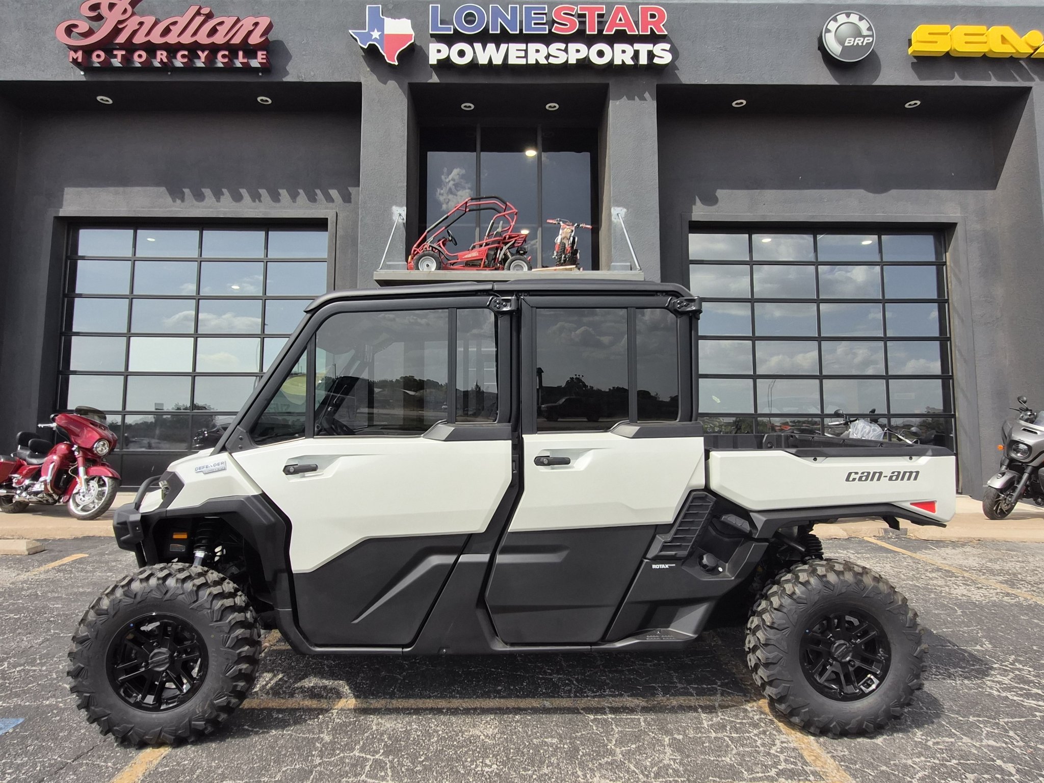 2026 Can-Am Defender MAX Limited HD11