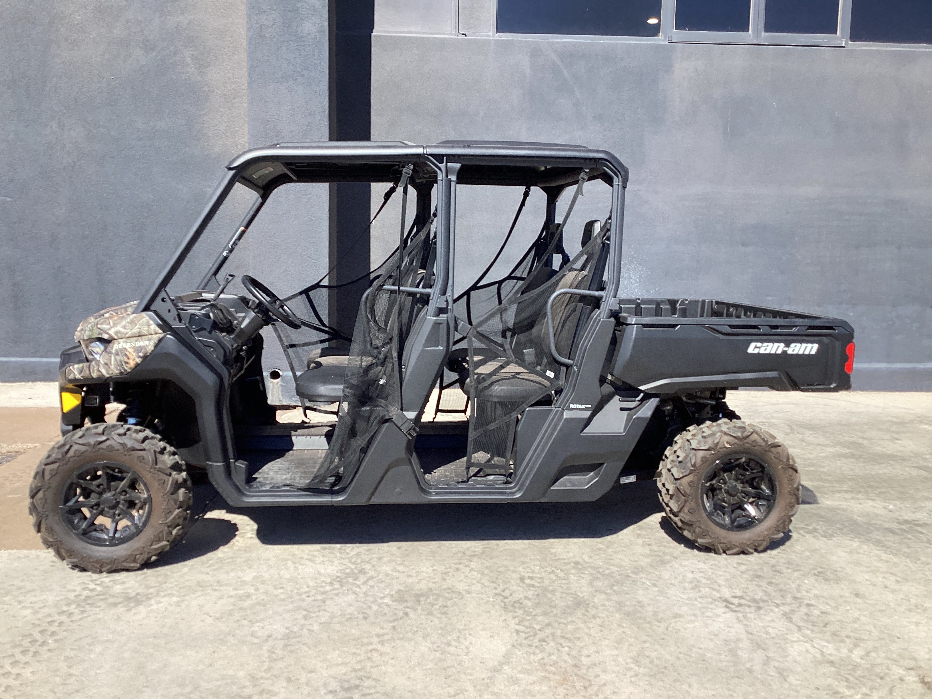 2025 Can-Am Defender MAX DPS HD7